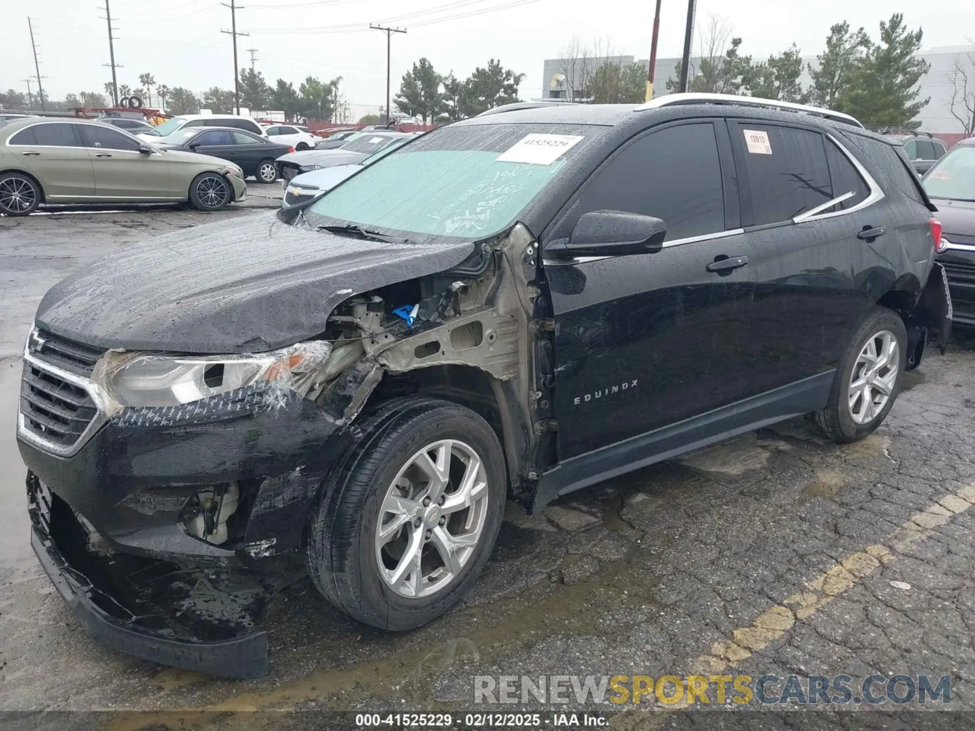 2 Photograph of a damaged car 2GNAXLEX3K6186898 CHEVROLET EQUINOX 2019