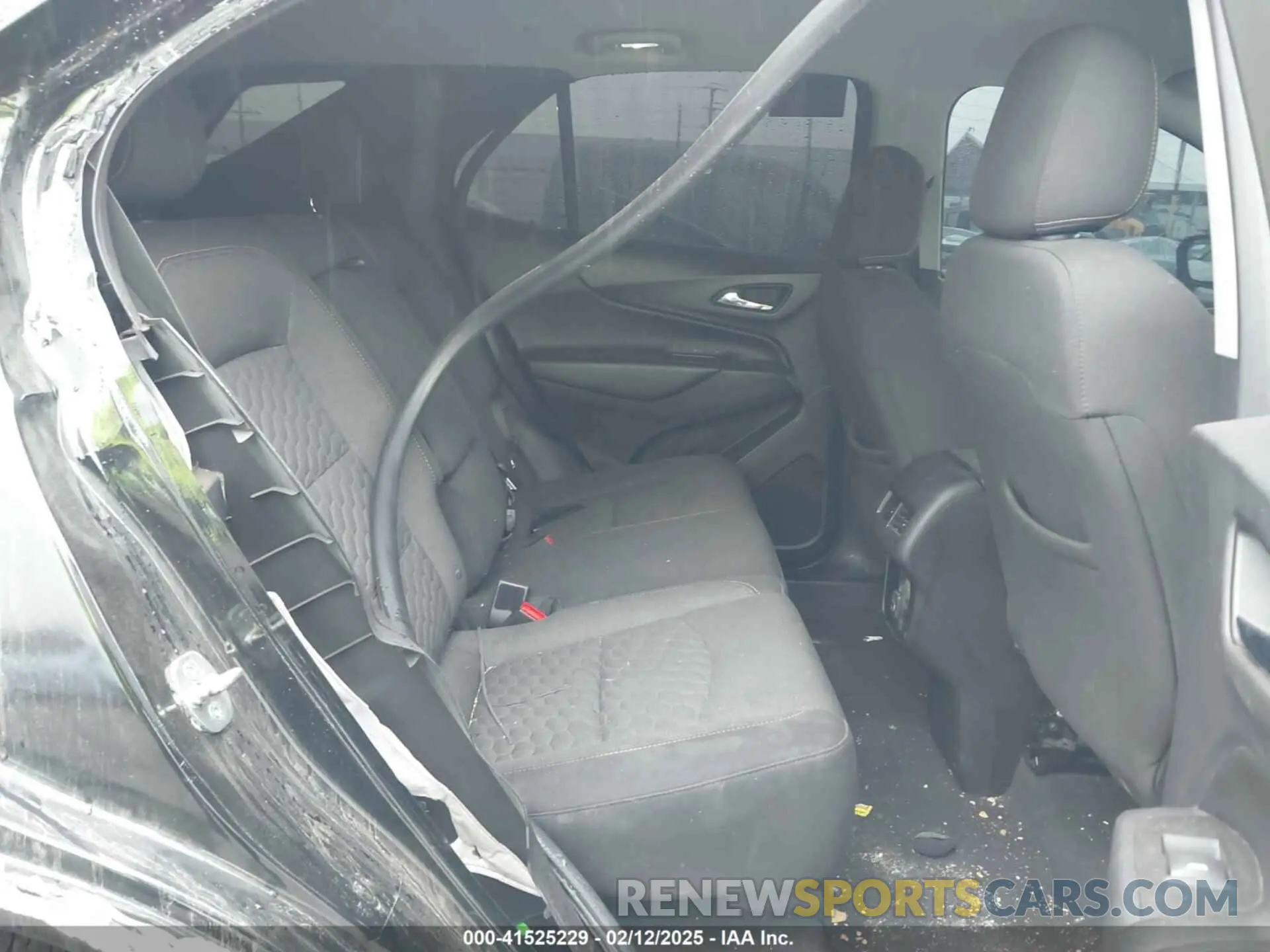 8 Photograph of a damaged car 2GNAXLEX3K6186898 CHEVROLET EQUINOX 2019