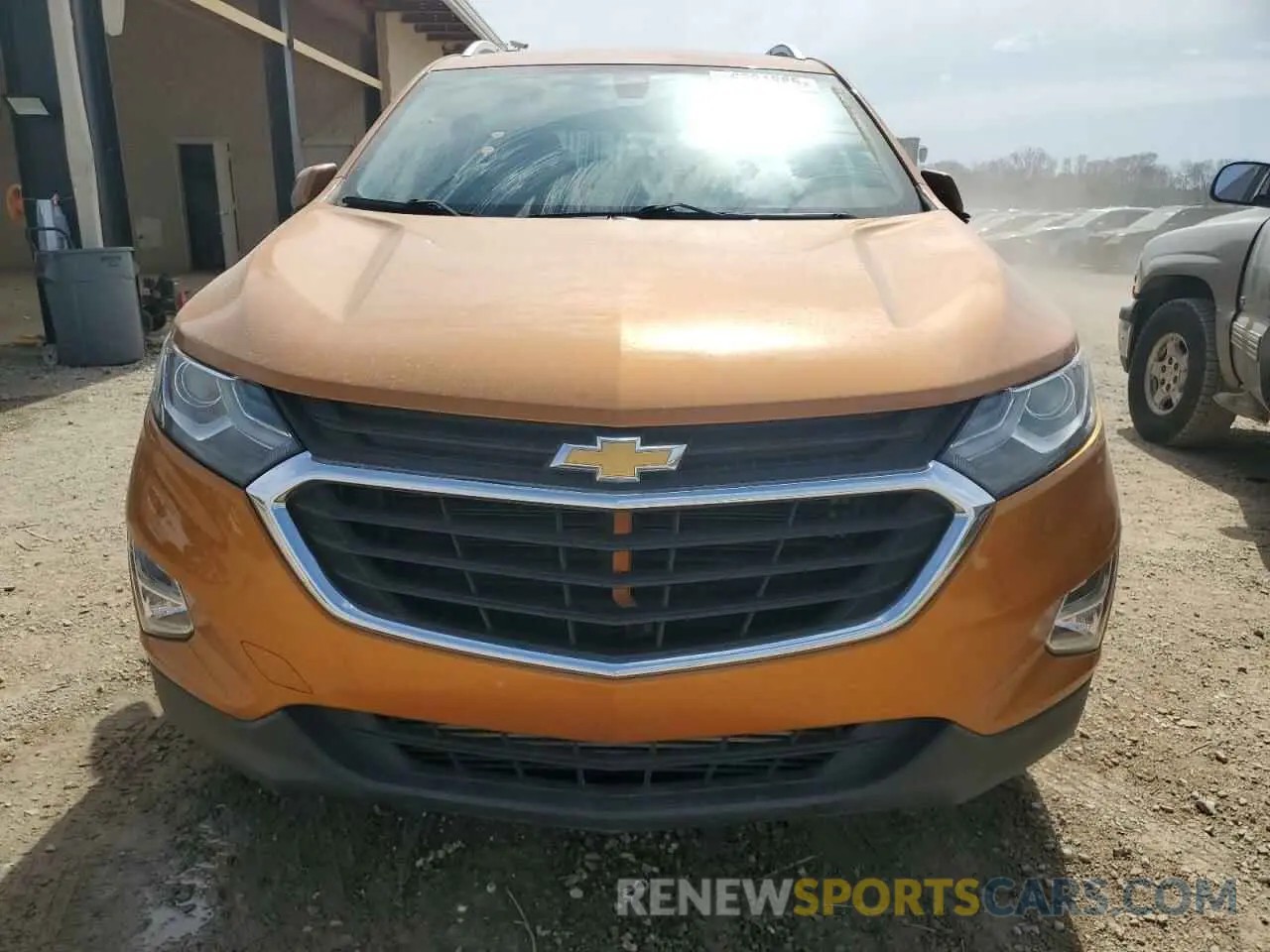 5 Photograph of a damaged car 2GNAXLEX4K6153358 CHEVROLET EQUINOX 2019
