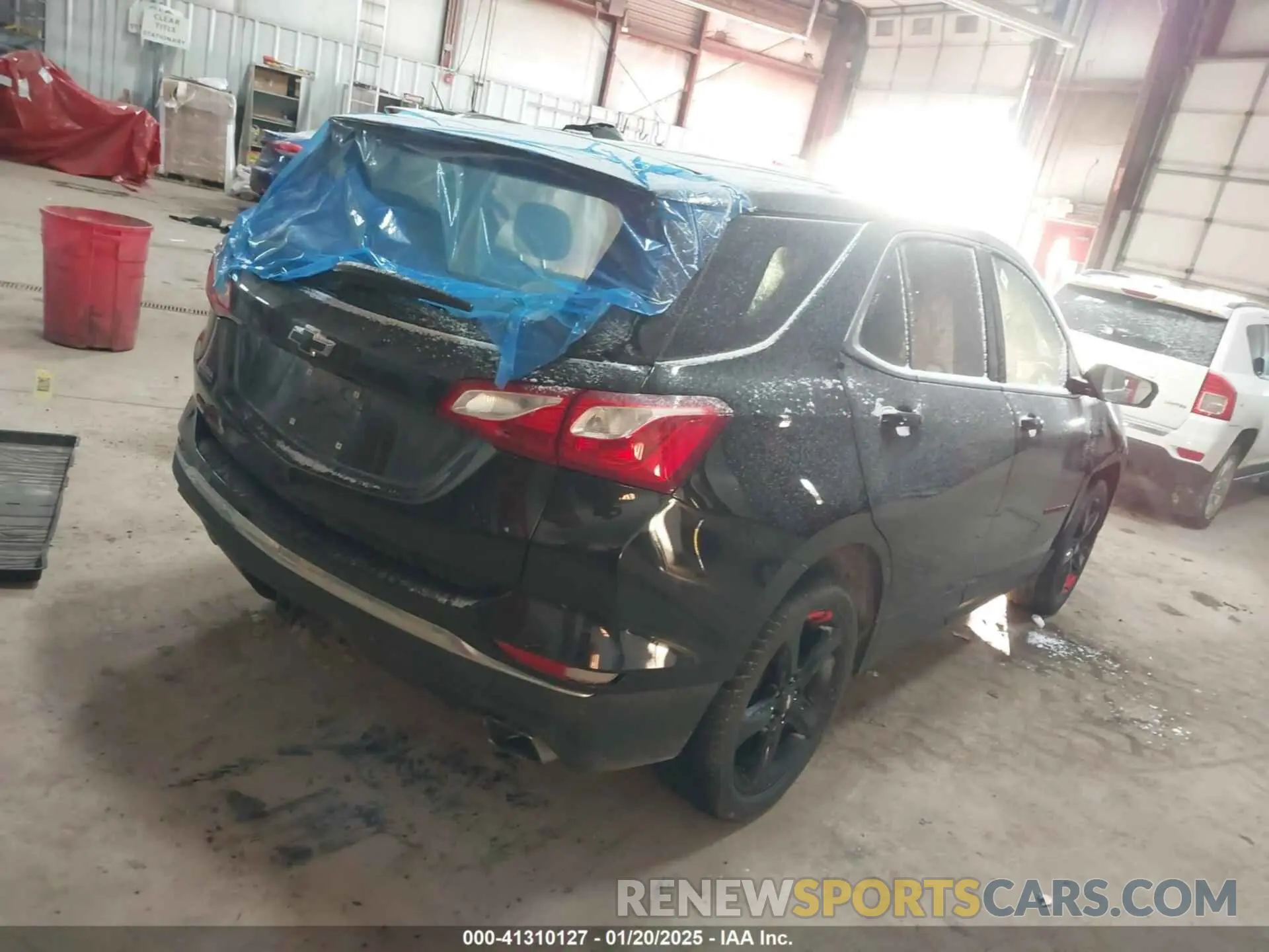 4 Photograph of a damaged car 2GNAXLEX4K6249104 CHEVROLET EQUINOX 2019