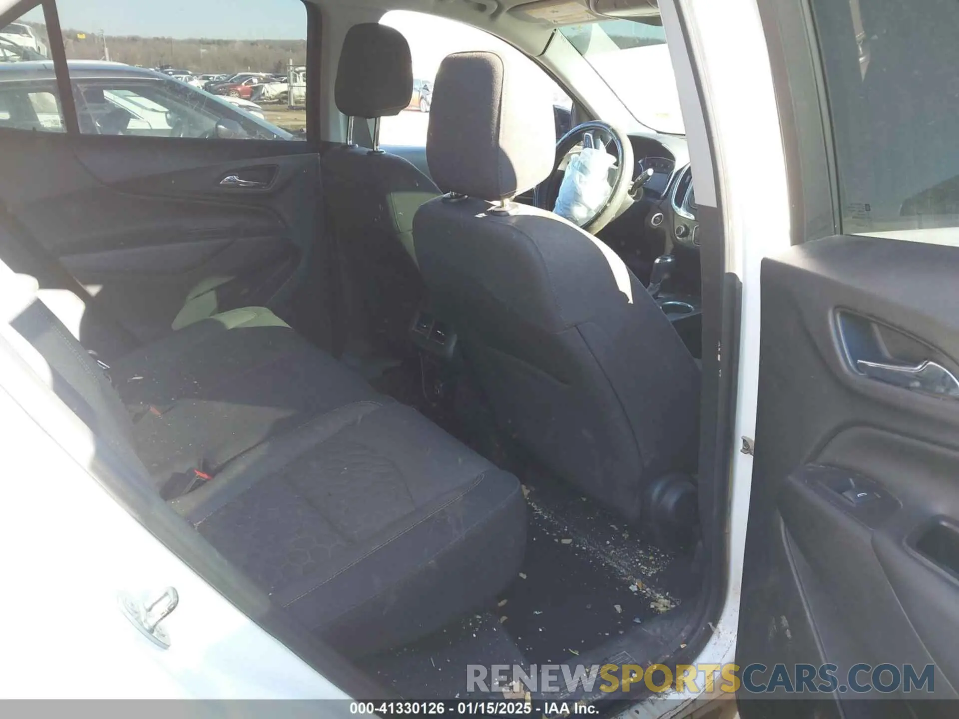 8 Photograph of a damaged car 2GNAXLEX5K6162506 CHEVROLET EQUINOX 2019