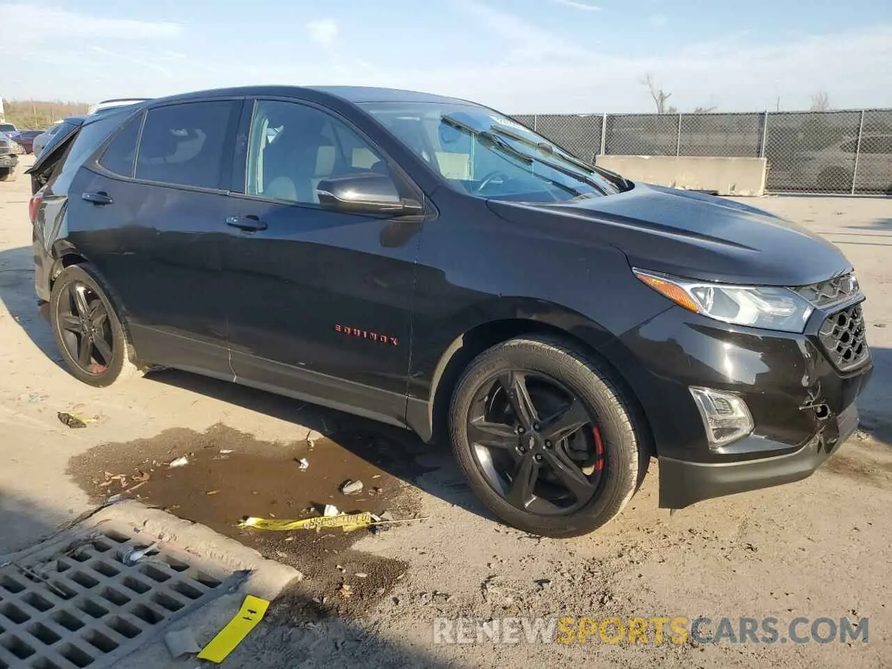 4 Photograph of a damaged car 2GNAXLEX5K6235664 CHEVROLET EQUINOX 2019