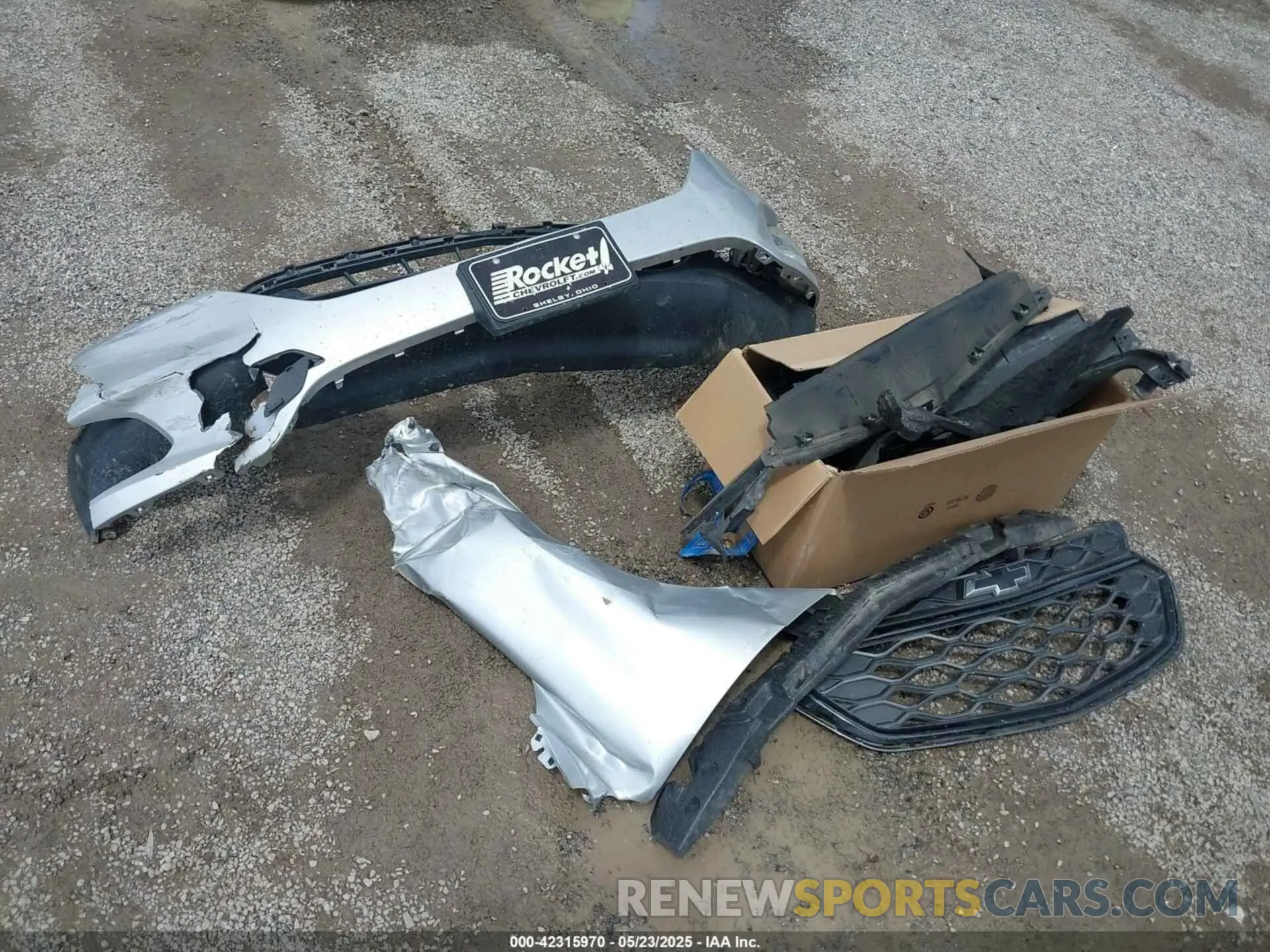 12 Photograph of a damaged car 2GNAXLEX6K6105506 CHEVROLET EQUINOX 2019