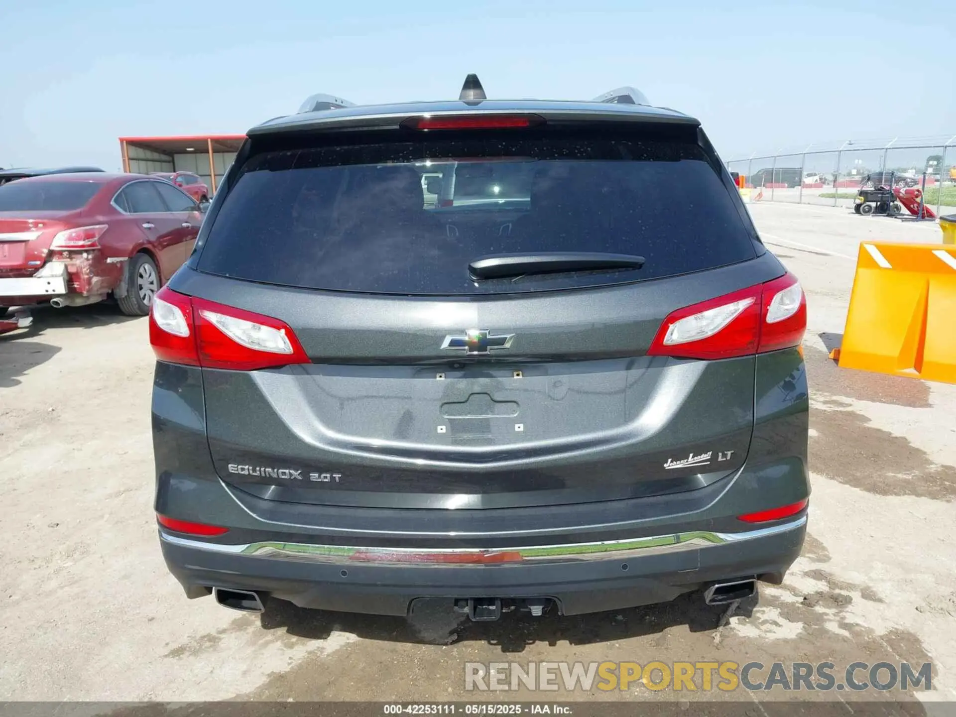 16 Photograph of a damaged car 2GNAXLEX6K6123469 CHEVROLET EQUINOX 2019
