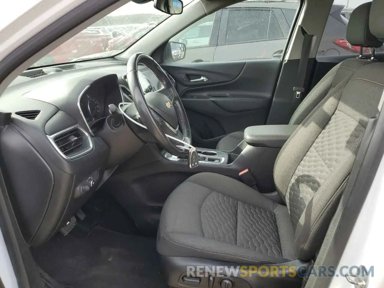 7 Photograph of a damaged car 2GNAXLEX6K6168363 CHEVROLET EQUINOX 2019