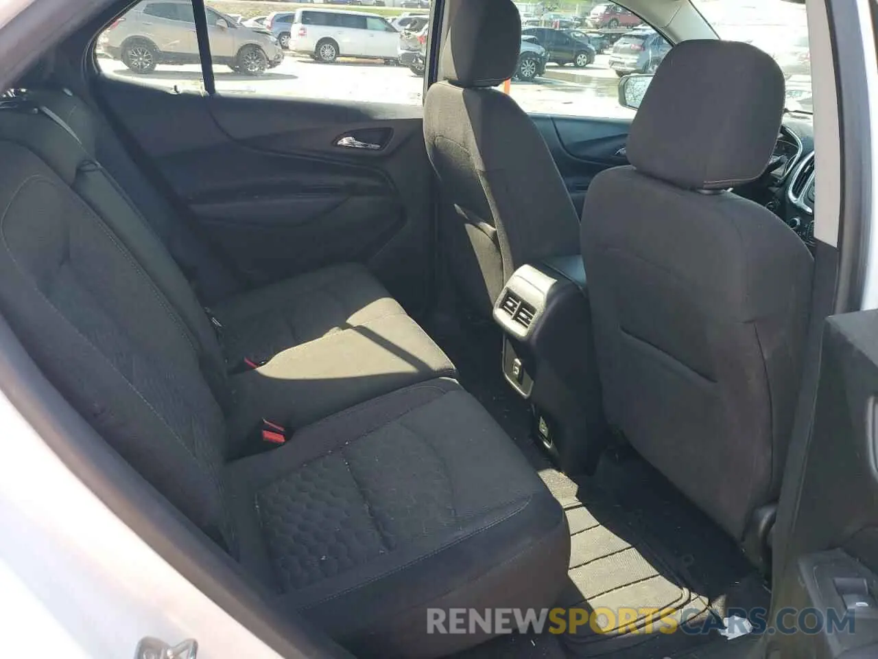 11 Photograph of a damaged car 2GNAXLEX6K6171487 CHEVROLET EQUINOX 2019