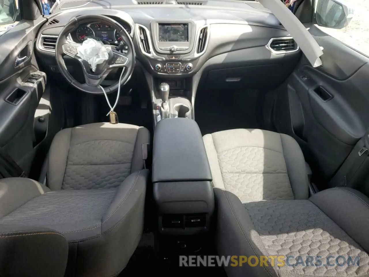 8 Photograph of a damaged car 2GNAXLEX6K6187303 CHEVROLET EQUINOX 2019