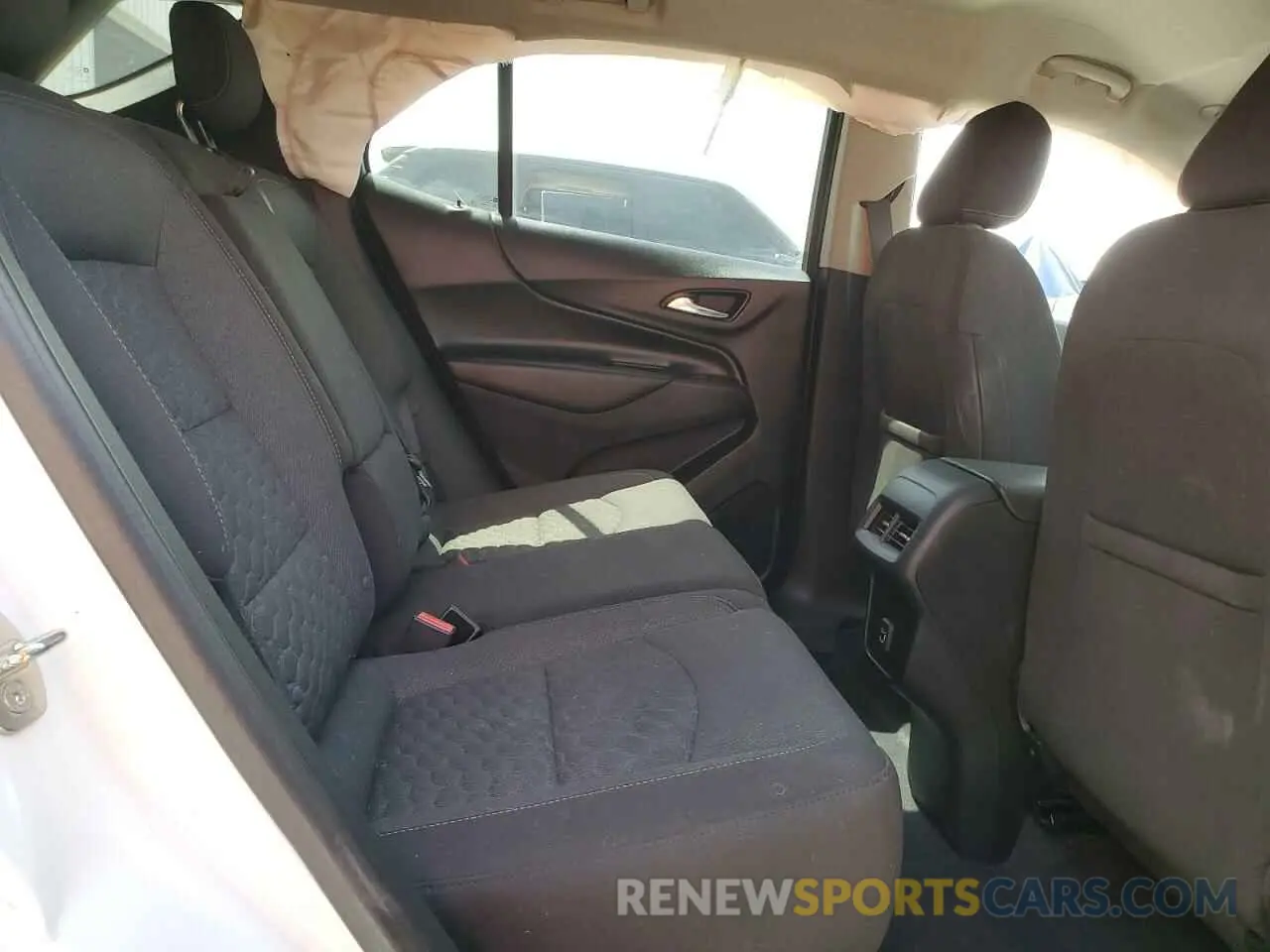 11 Photograph of a damaged car 2GNAXLEX8K6157655 CHEVROLET EQUINOX 2019