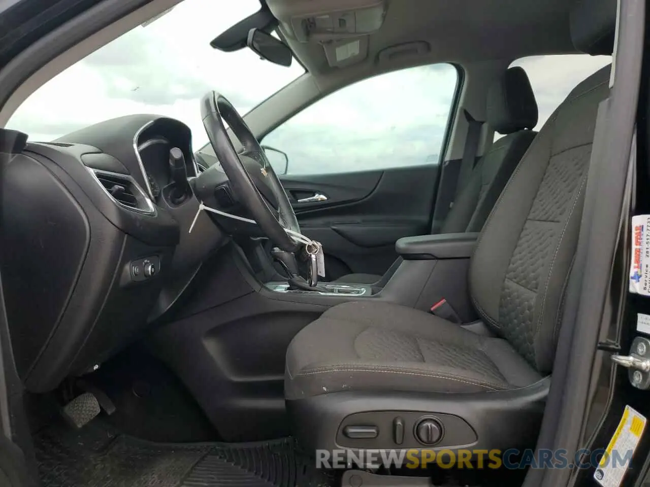 7 Photograph of a damaged car 2GNAXLEX9K6181205 CHEVROLET EQUINOX 2019