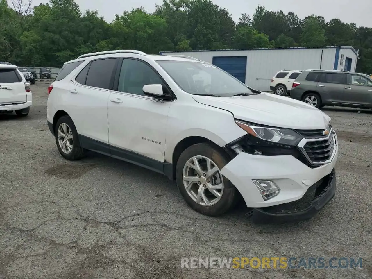 4 Photograph of a damaged car 2GNAXLEX9K6217474 CHEVROLET EQUINOX 2019