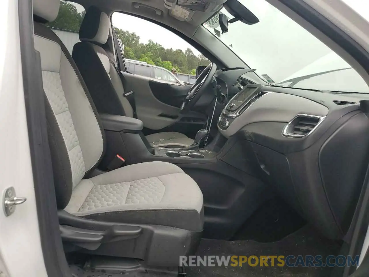 7 Photograph of a damaged car 2GNAXLEX9K6217474 CHEVROLET EQUINOX 2019