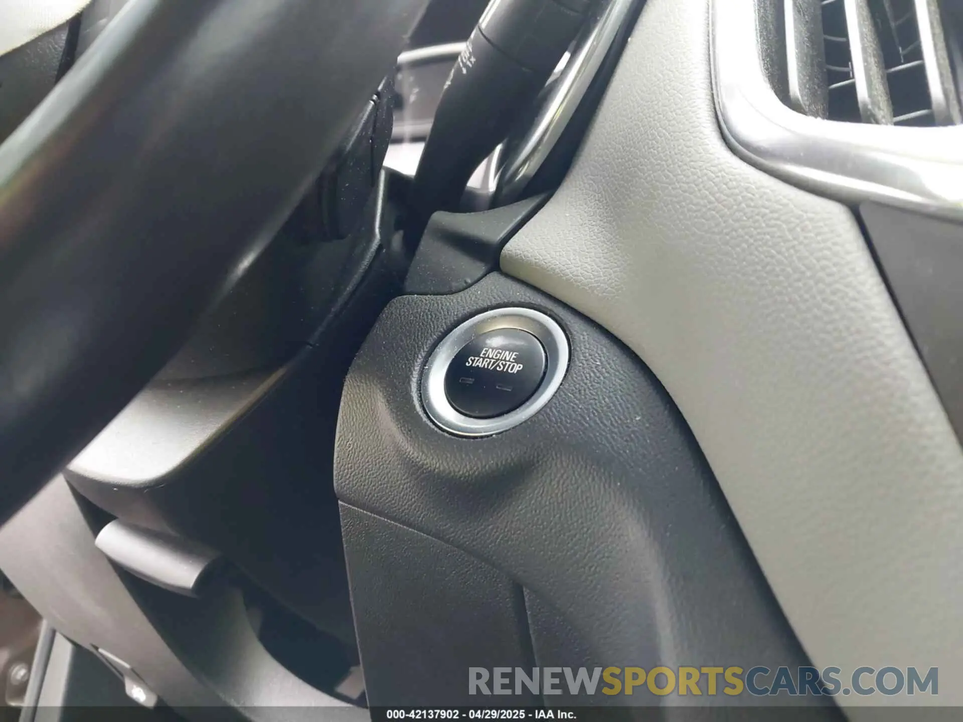11 Photograph of a damaged car 2GNAXLEX9K6298525 CHEVROLET EQUINOX 2019