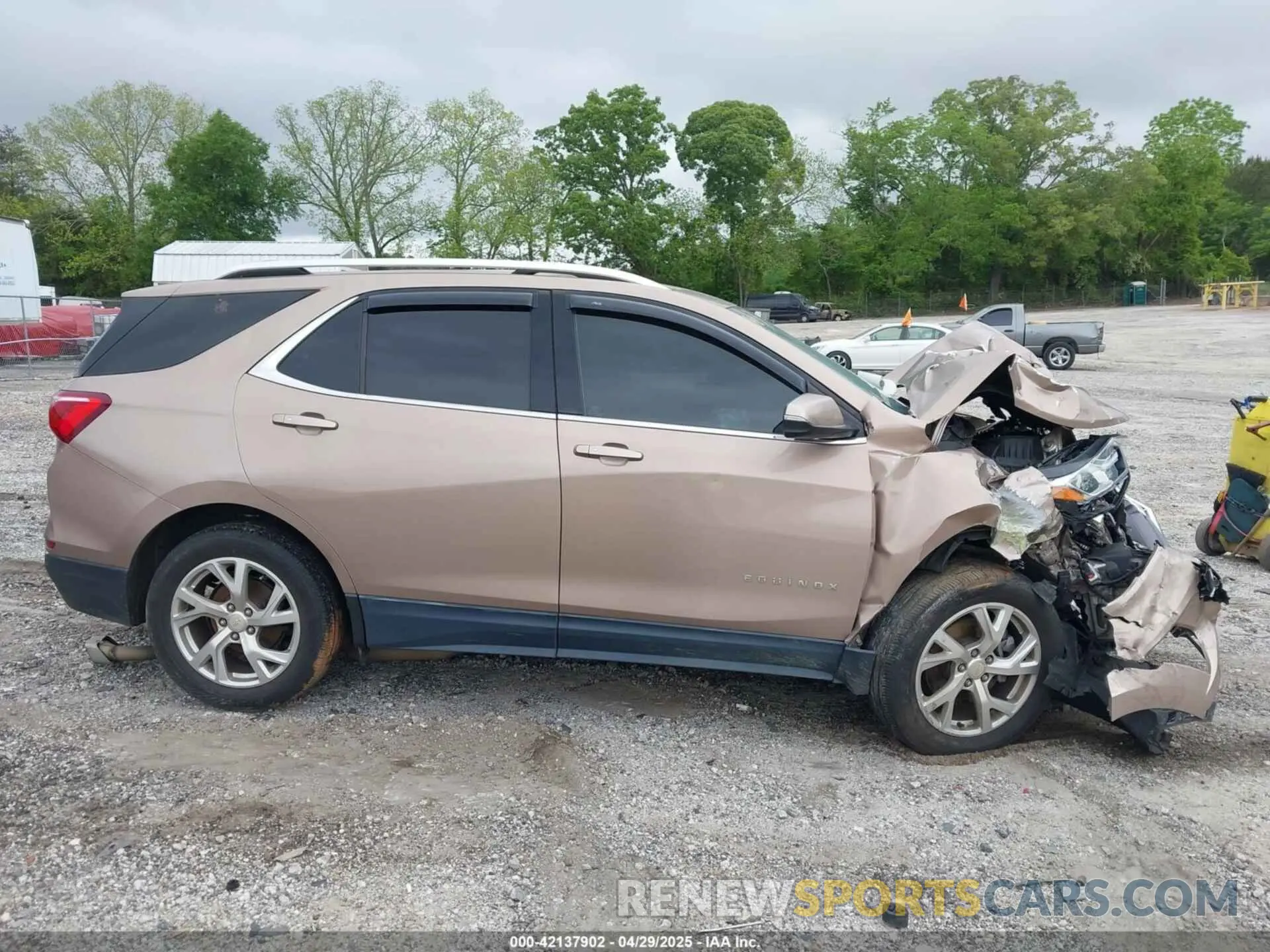 13 Photograph of a damaged car 2GNAXLEX9K6298525 CHEVROLET EQUINOX 2019