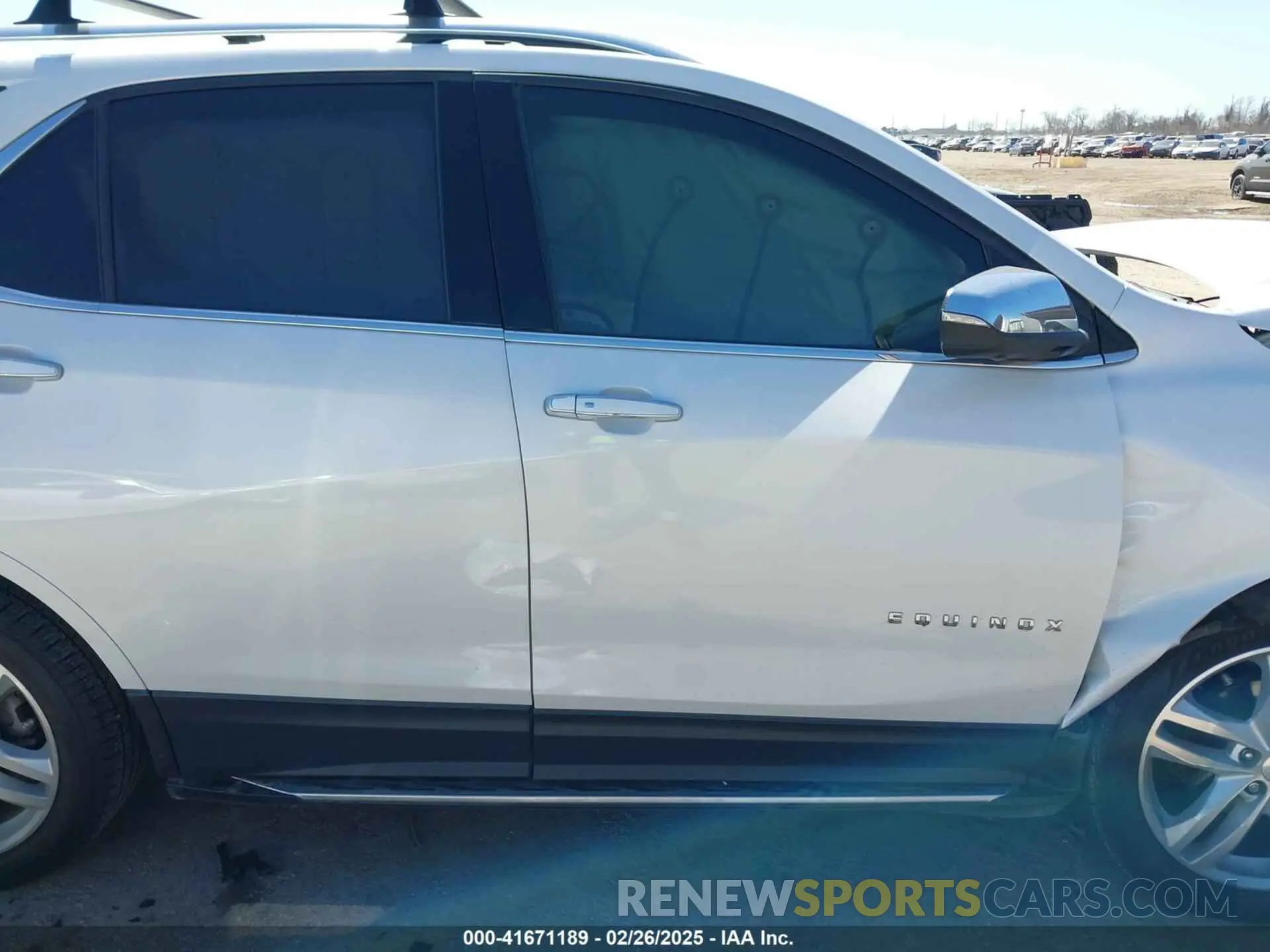 14 Photograph of a damaged car 2GNAXNEV0K6105060 CHEVROLET EQUINOX 2019