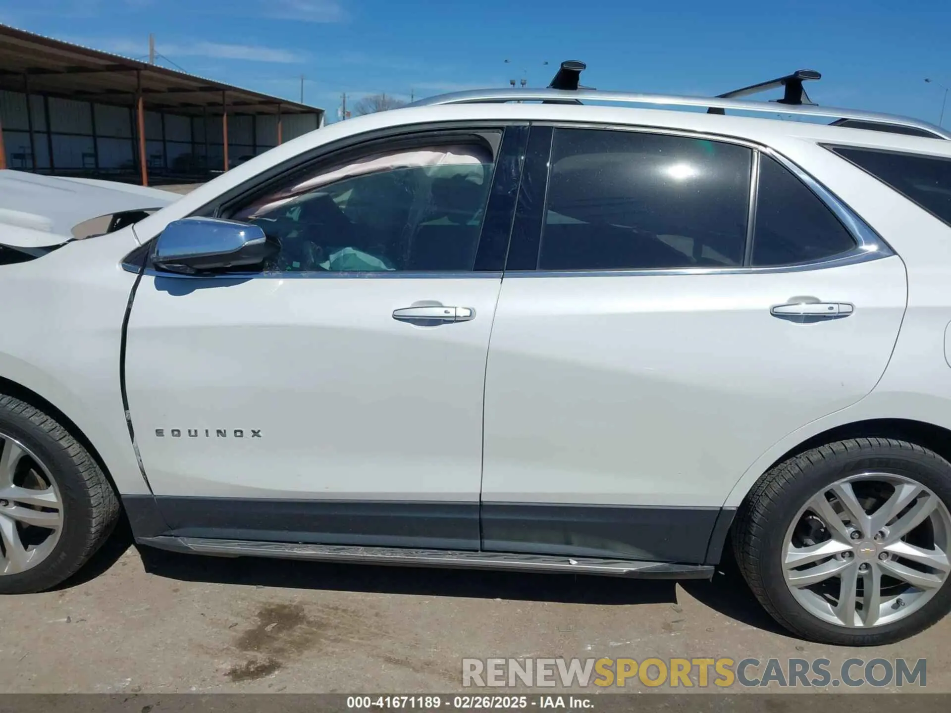 15 Photograph of a damaged car 2GNAXNEV0K6105060 CHEVROLET EQUINOX 2019