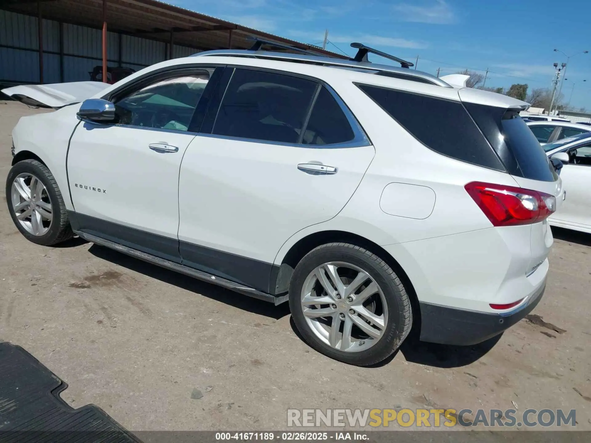 3 Photograph of a damaged car 2GNAXNEV0K6105060 CHEVROLET EQUINOX 2019