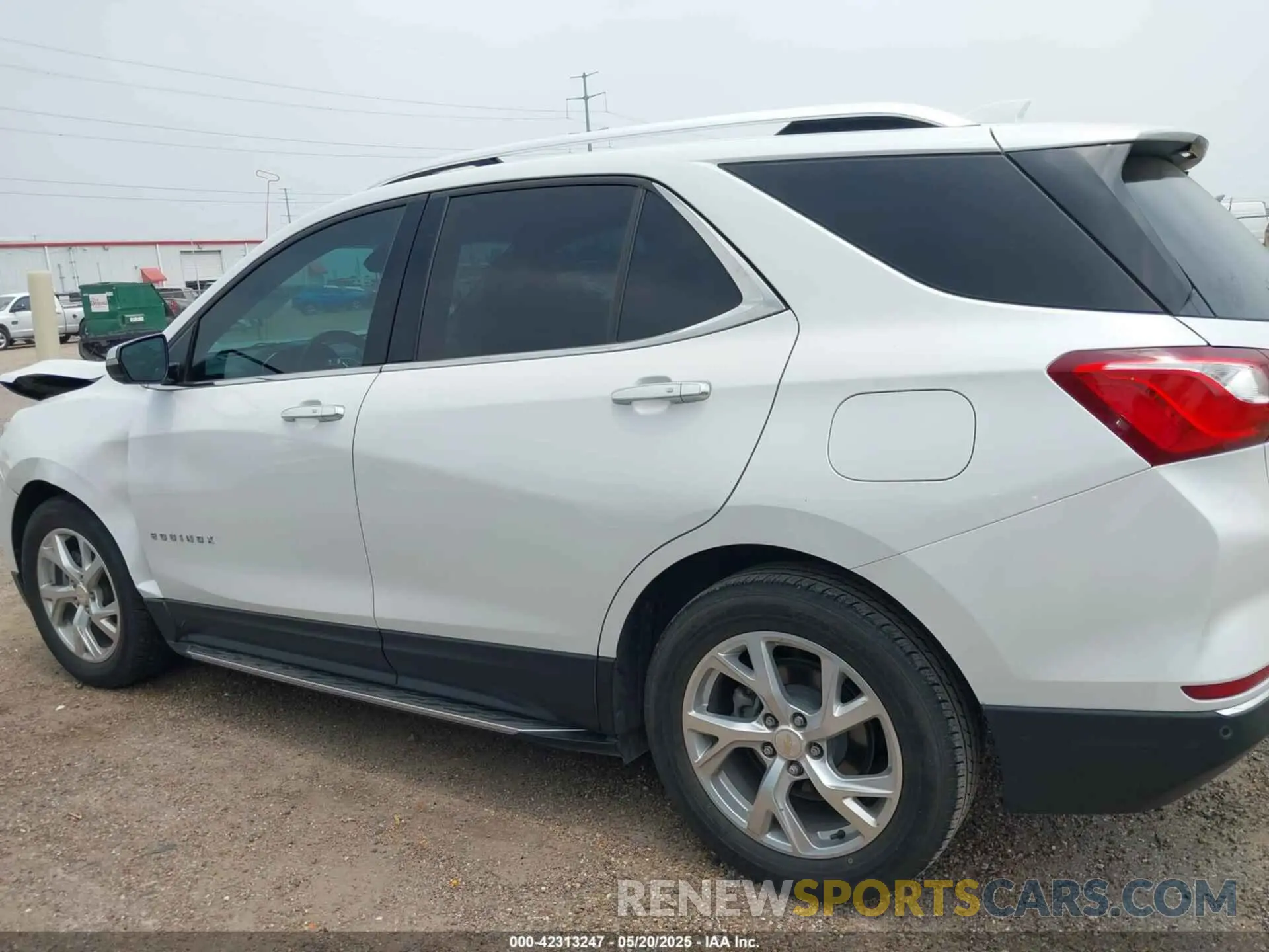14 Photograph of a damaged car 2GNAXNEV0K6129357 CHEVROLET EQUINOX 2019