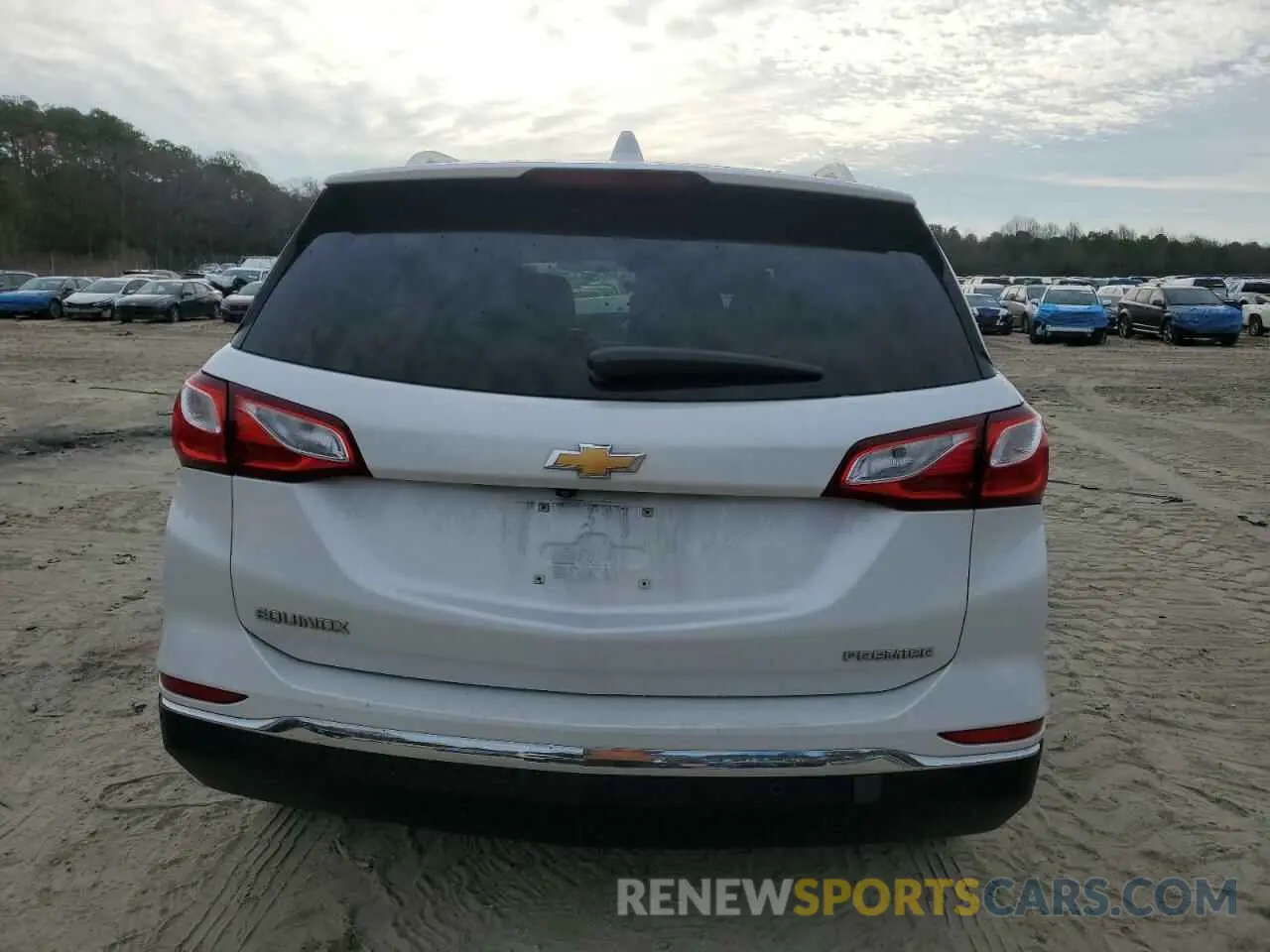 6 Photograph of a damaged car 2GNAXNEV4K6188735 CHEVROLET EQUINOX 2019