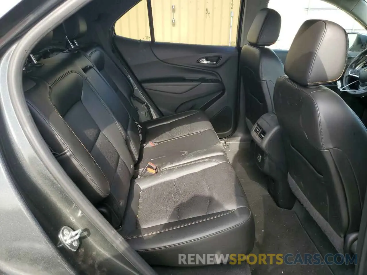 11 Photograph of a damaged car 2GNAXNEV5K6302984 CHEVROLET EQUINOX 2019