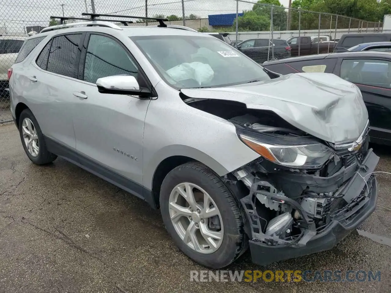4 Photograph of a damaged car 2GNAXNEV6K6152206 CHEVROLET EQUINOX 2019