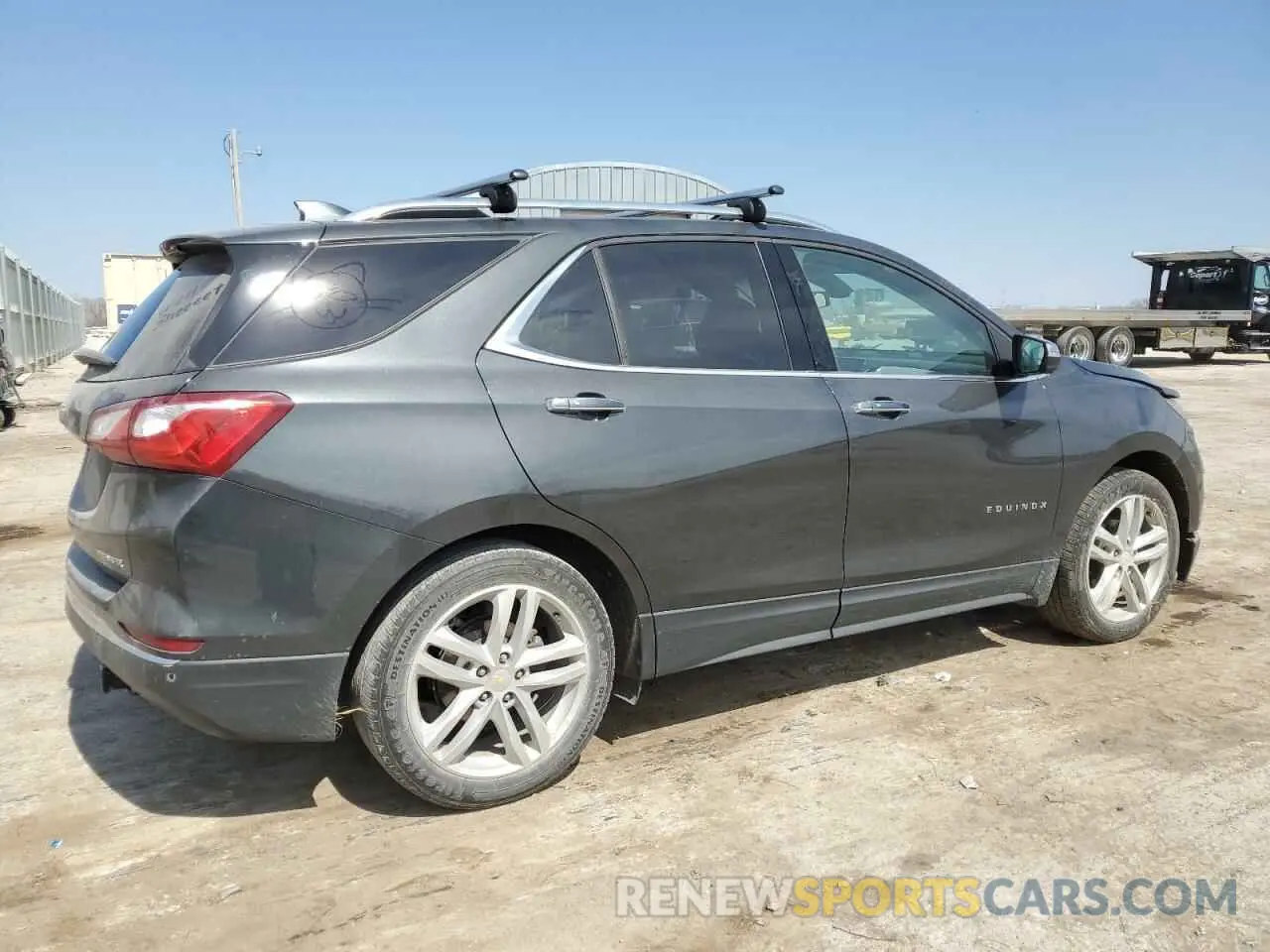3 Photograph of a damaged car 2GNAXNEVXK6180235 CHEVROLET EQUINOX 2019