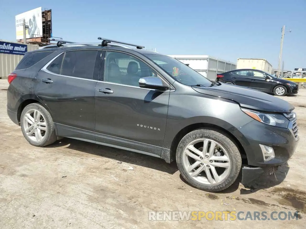 4 Photograph of a damaged car 2GNAXNEVXK6180235 CHEVROLET EQUINOX 2019