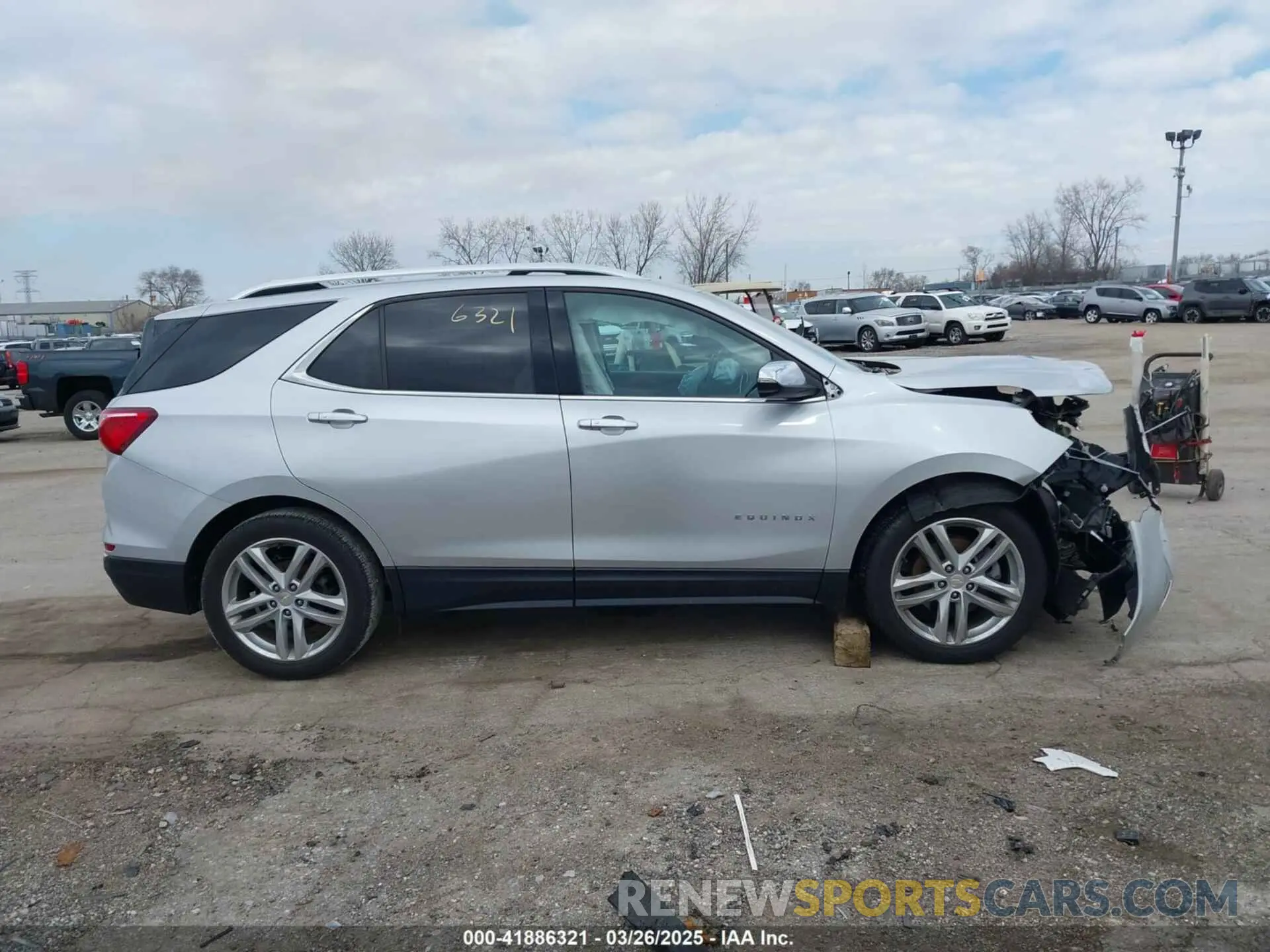 12 Photograph of a damaged car 2GNAXPEX0K6210579 CHEVROLET EQUINOX 2019