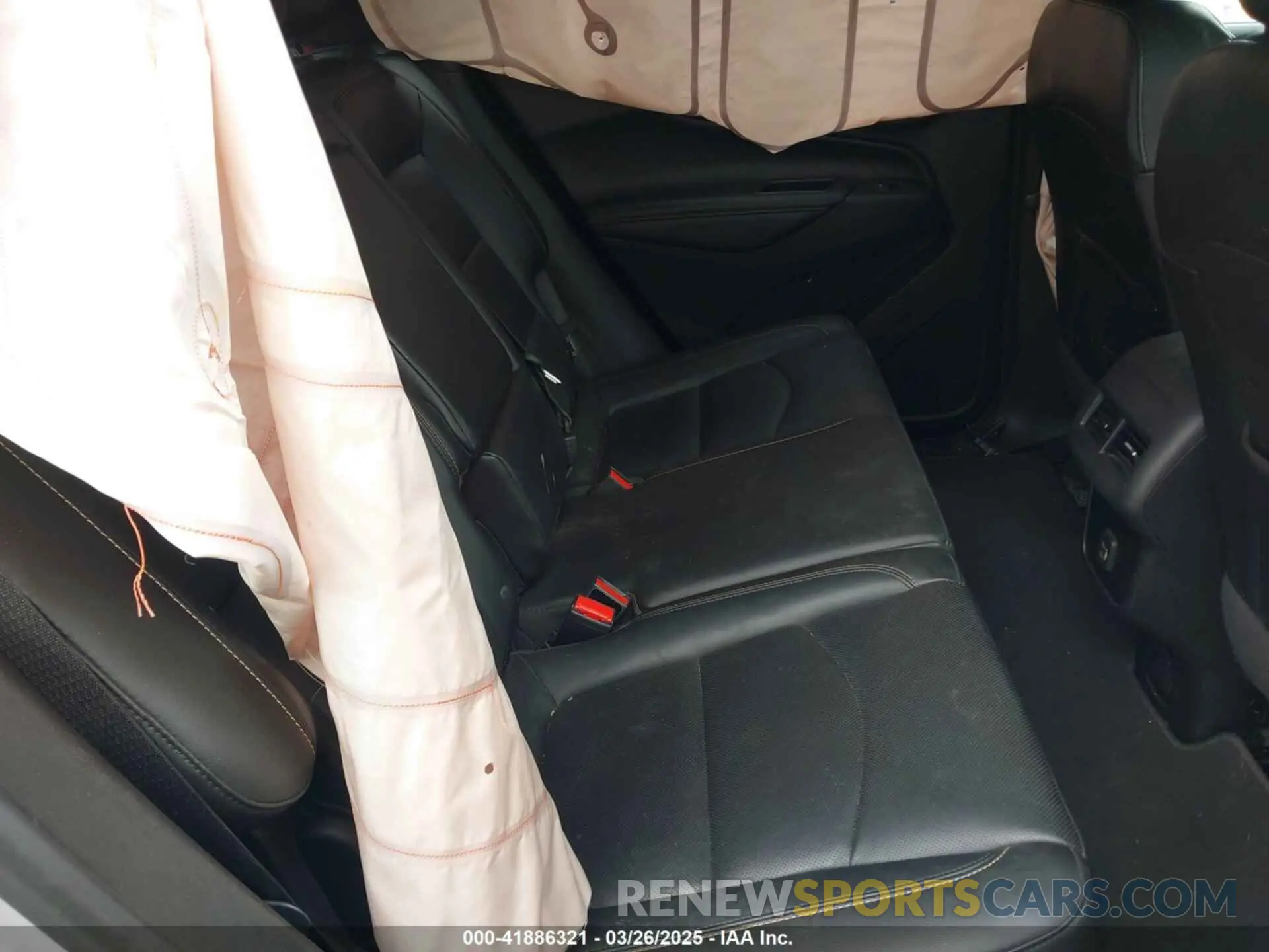 8 Photograph of a damaged car 2GNAXPEX0K6210579 CHEVROLET EQUINOX 2019