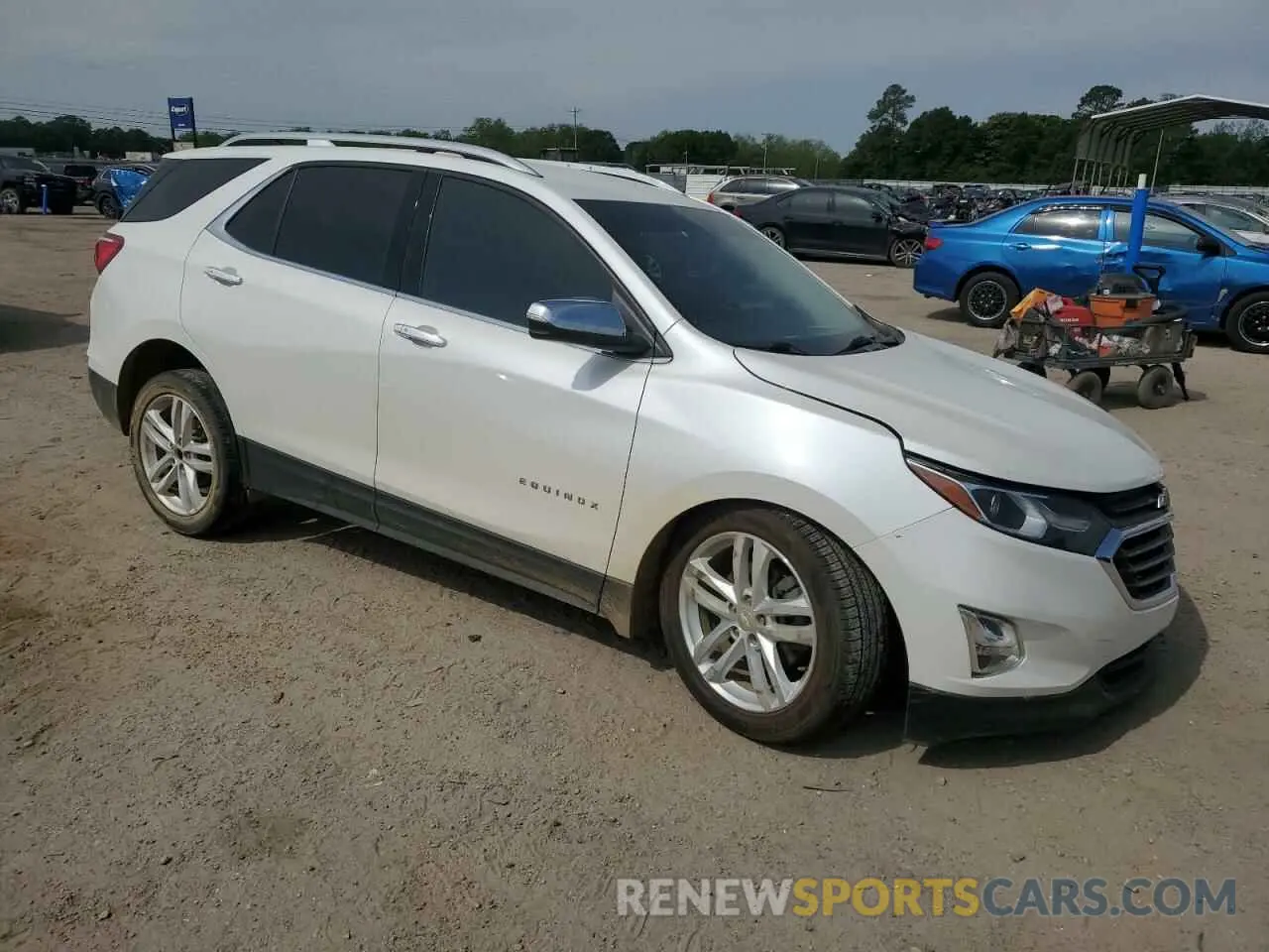 4 Photograph of a damaged car 2GNAXPEX1K6228203 CHEVROLET EQUINOX 2019