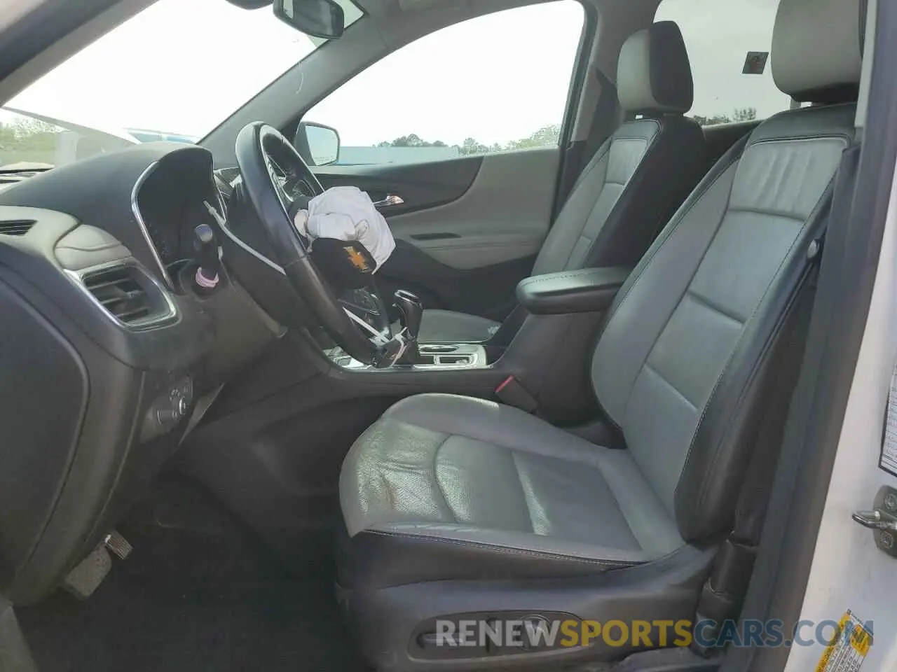 7 Photograph of a damaged car 2GNAXPEX1K6228203 CHEVROLET EQUINOX 2019