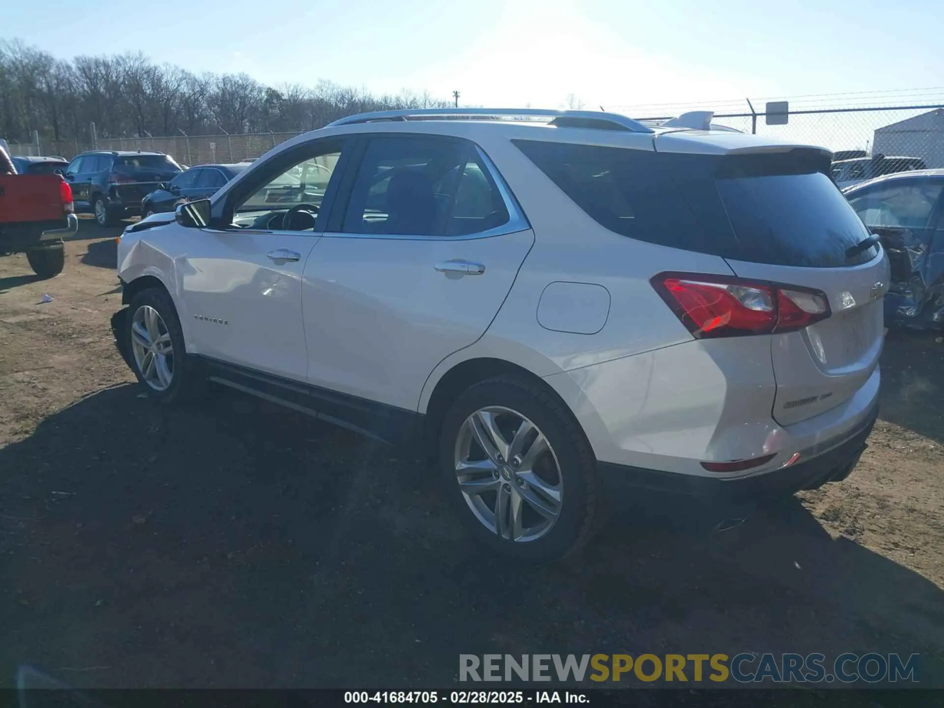 3 Photograph of a damaged car 2GNAXPEX3K6219339 CHEVROLET EQUINOX 2019