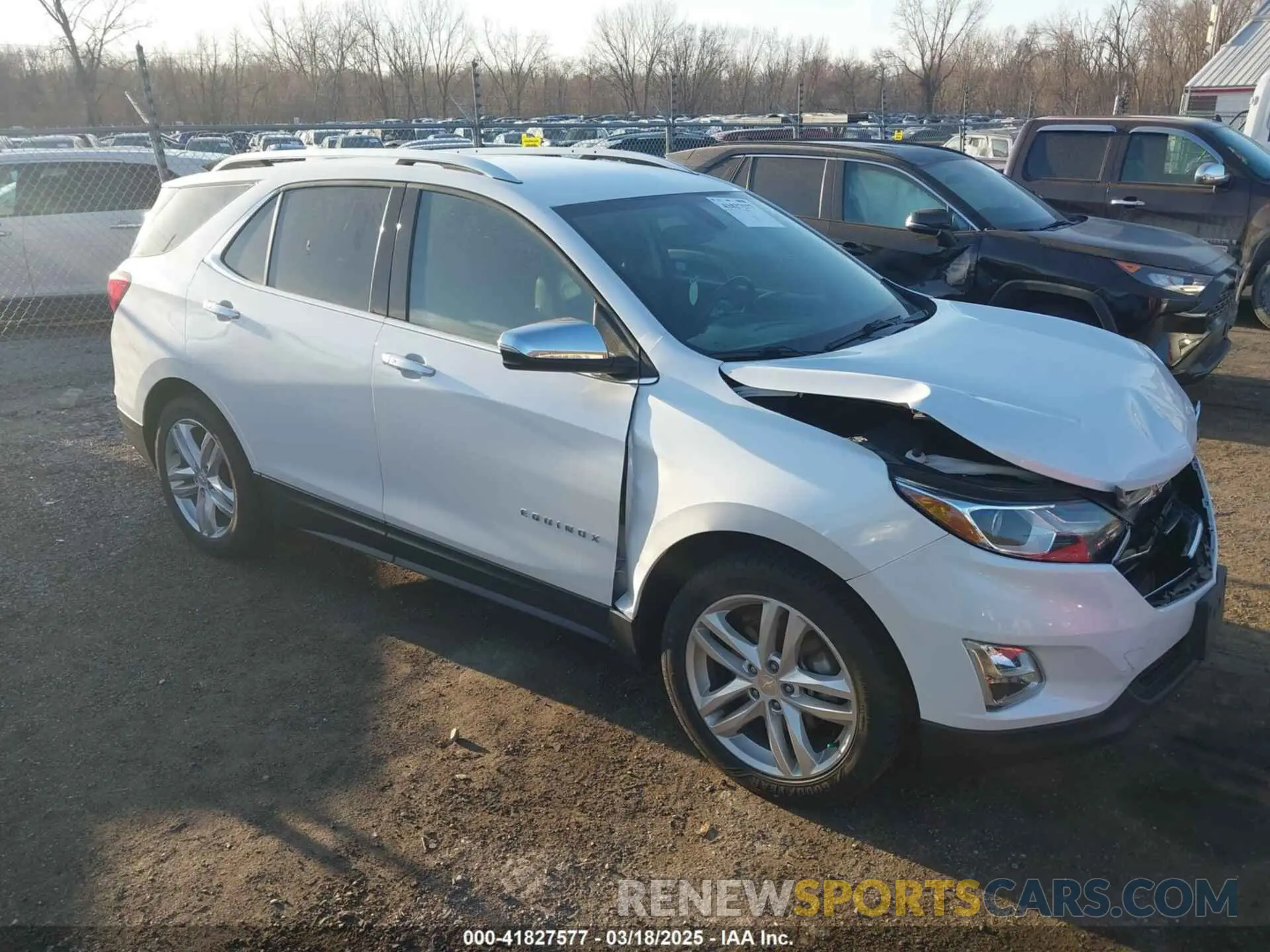 1 Photograph of a damaged car 2GNAXPEX3K6251661 CHEVROLET EQUINOX 2019