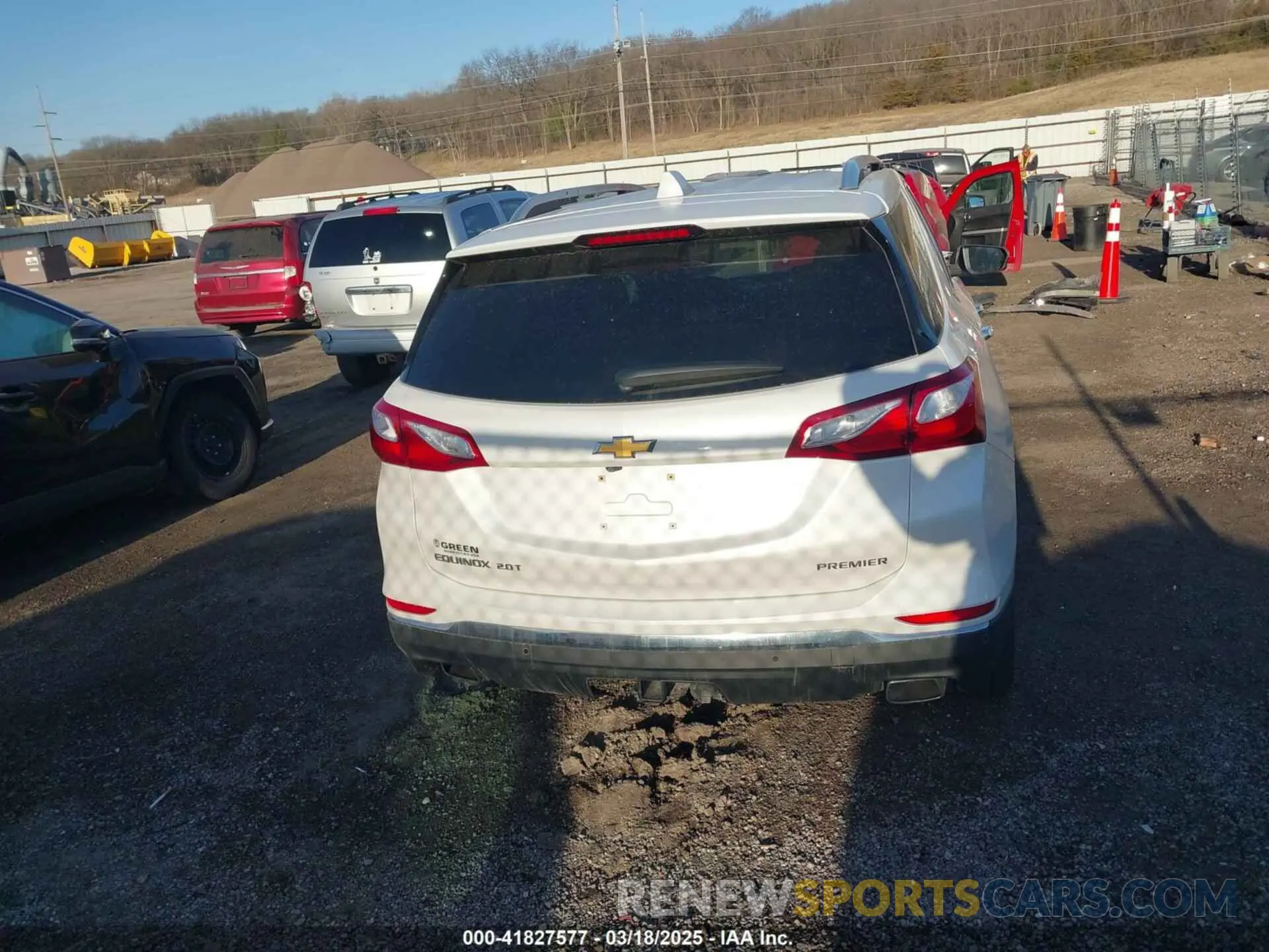 16 Photograph of a damaged car 2GNAXPEX3K6251661 CHEVROLET EQUINOX 2019
