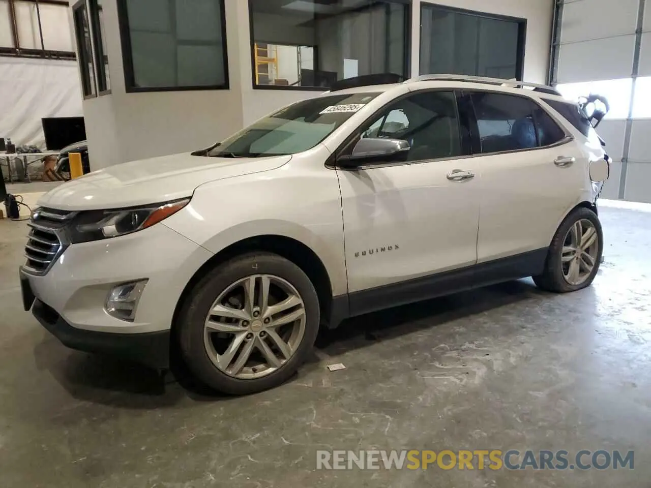 1 Photograph of a damaged car 2GNAXPEX4K6142027 CHEVROLET EQUINOX 2019