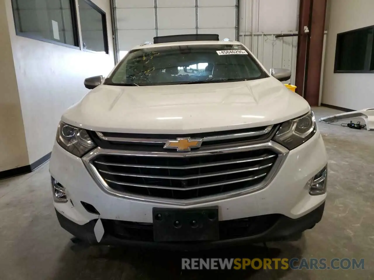 5 Photograph of a damaged car 2GNAXPEX4K6142027 CHEVROLET EQUINOX 2019