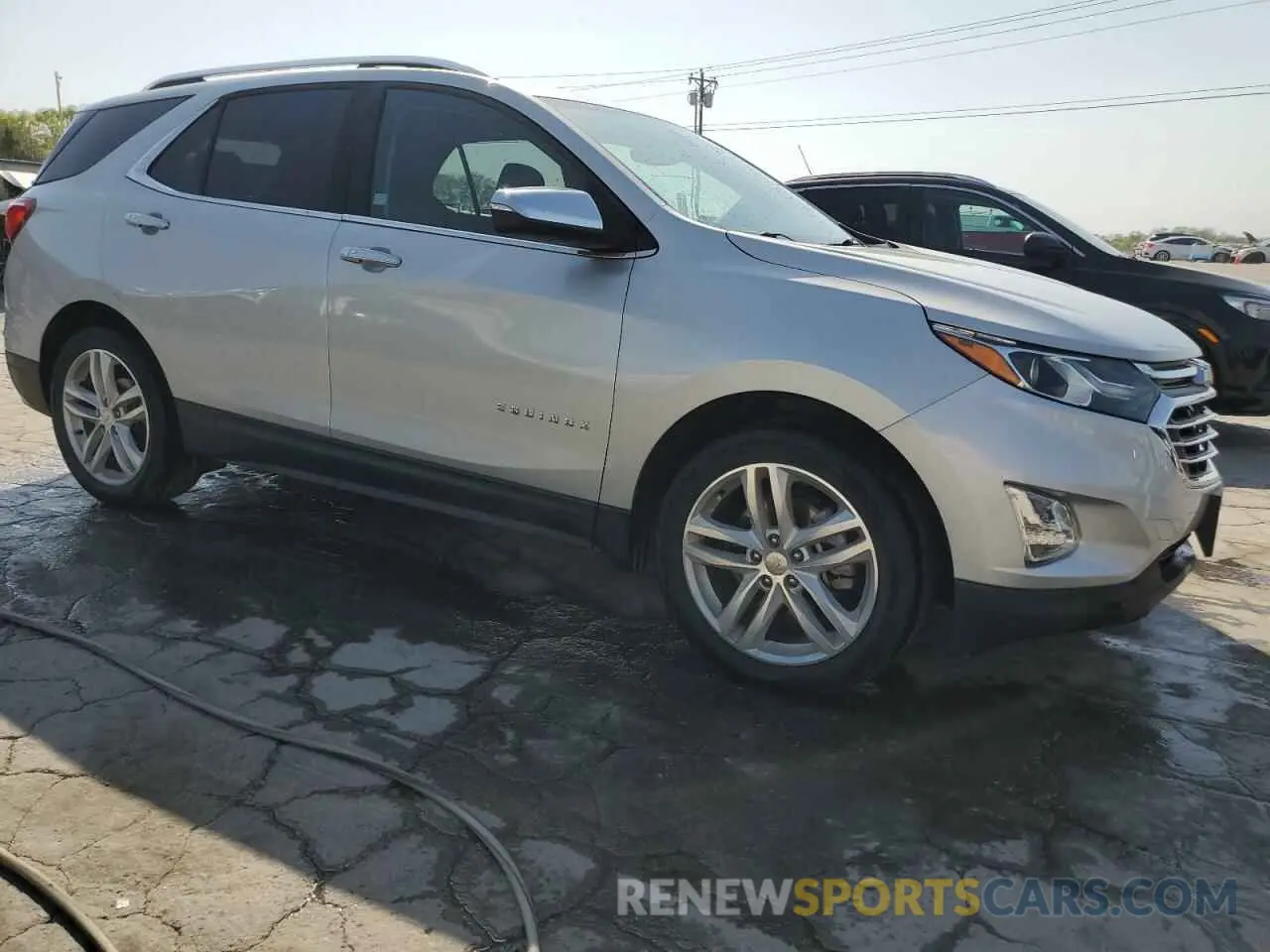 4 Photograph of a damaged car 2GNAXPEX4K6248235 CHEVROLET EQUINOX 2019