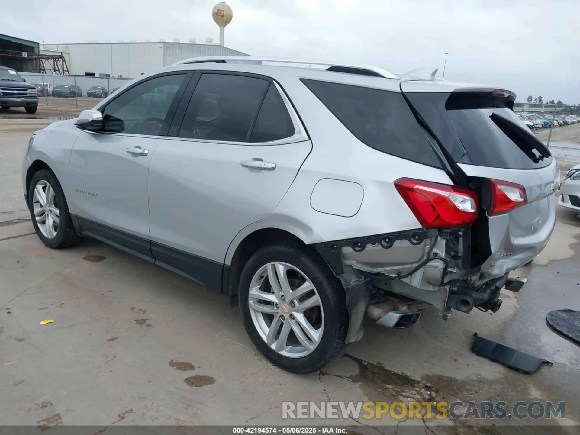 3 Photograph of a damaged car 2GNAXPEX4K6252513 CHEVROLET EQUINOX 2019