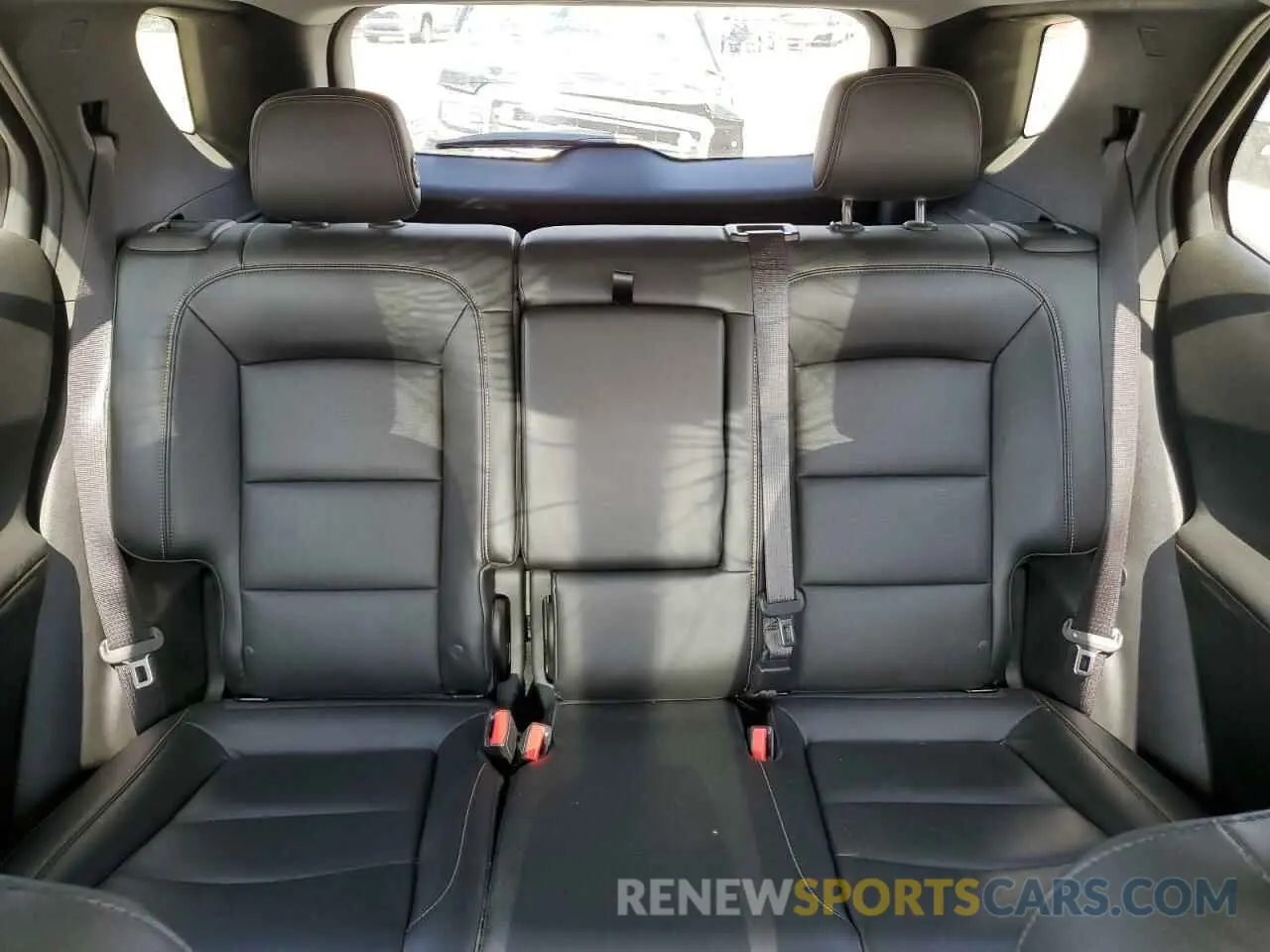 10 Photograph of a damaged car 2GNAXPEX6K6233283 CHEVROLET EQUINOX 2019