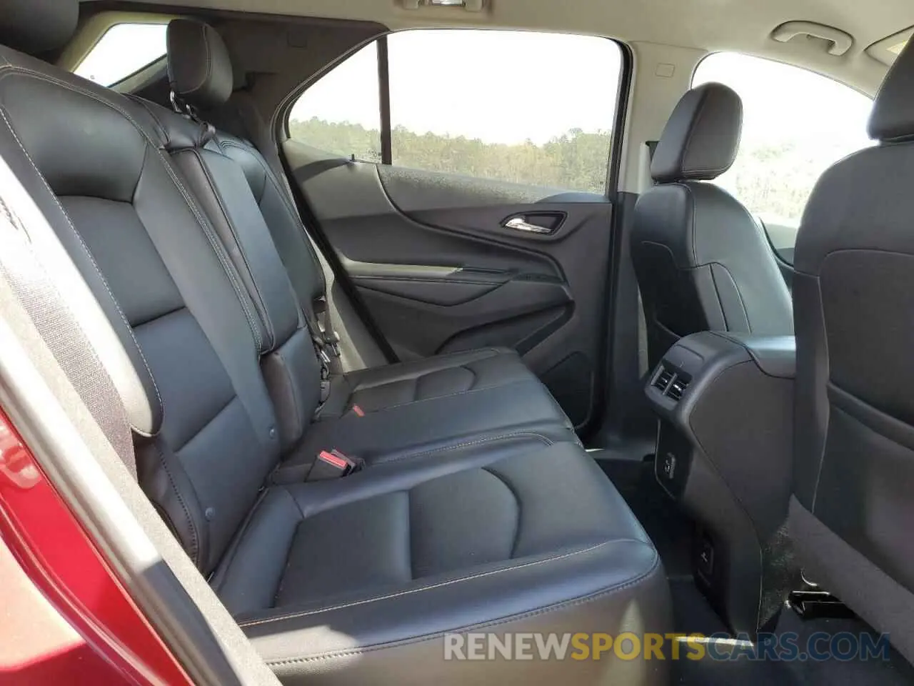 11 Photograph of a damaged car 2GNAXPEX6K6233283 CHEVROLET EQUINOX 2019