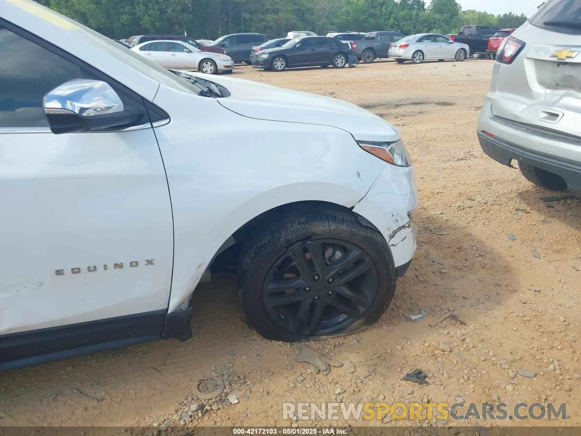 19 Photograph of a damaged car 2GNAXPEX9K6177386 CHEVROLET EQUINOX 2019