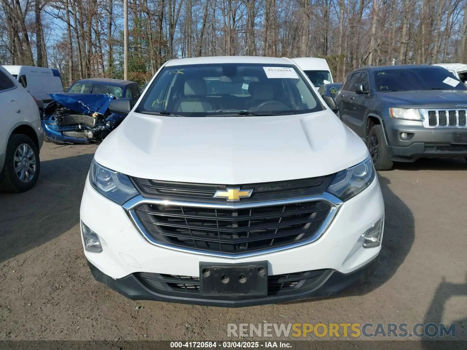 12 Photograph of a damaged car 2GNAXSEV0K6147310 CHEVROLET EQUINOX 2019