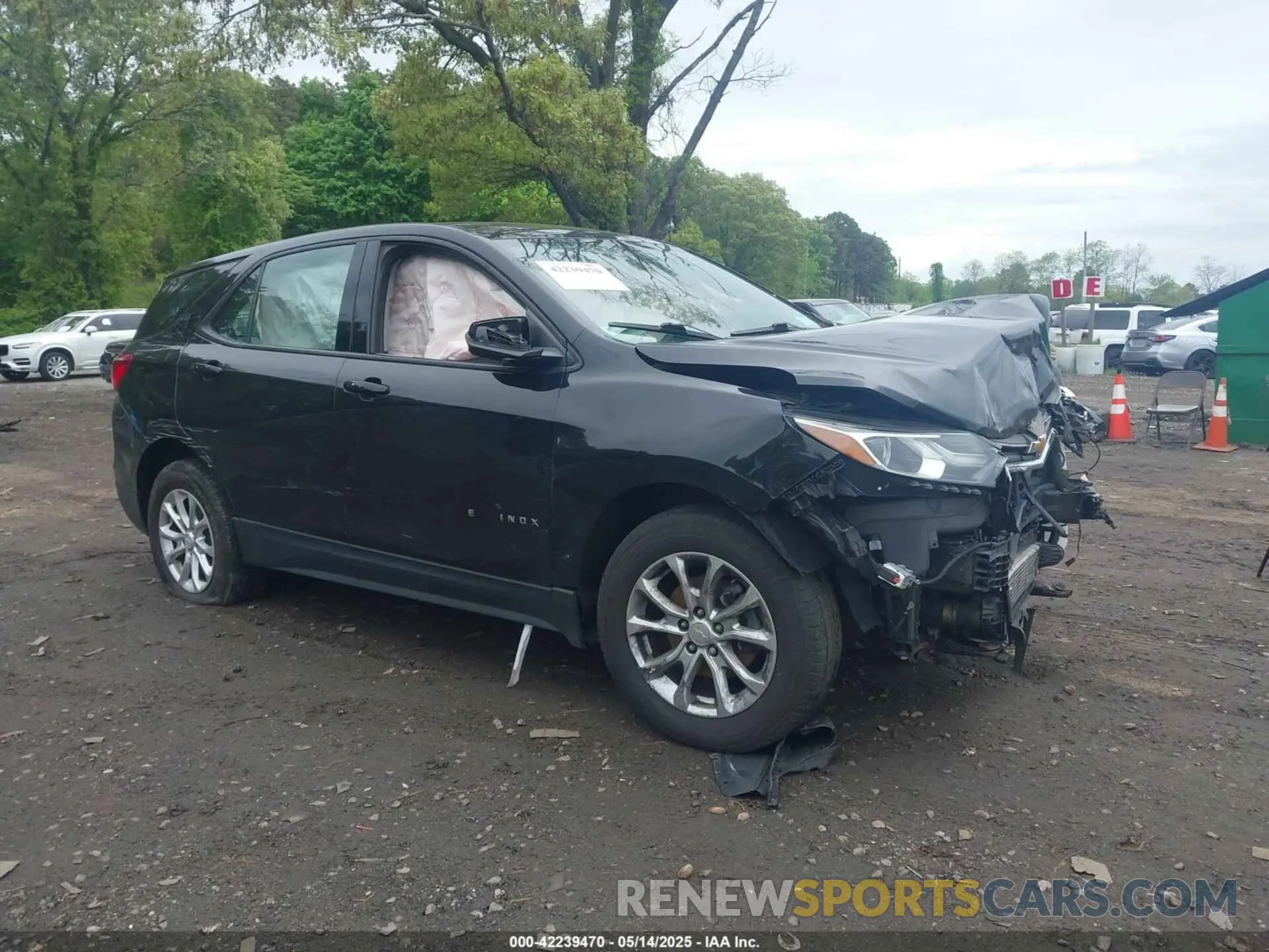 1 Photograph of a damaged car 2GNAXSEV0K6148800 CHEVROLET EQUINOX 2019