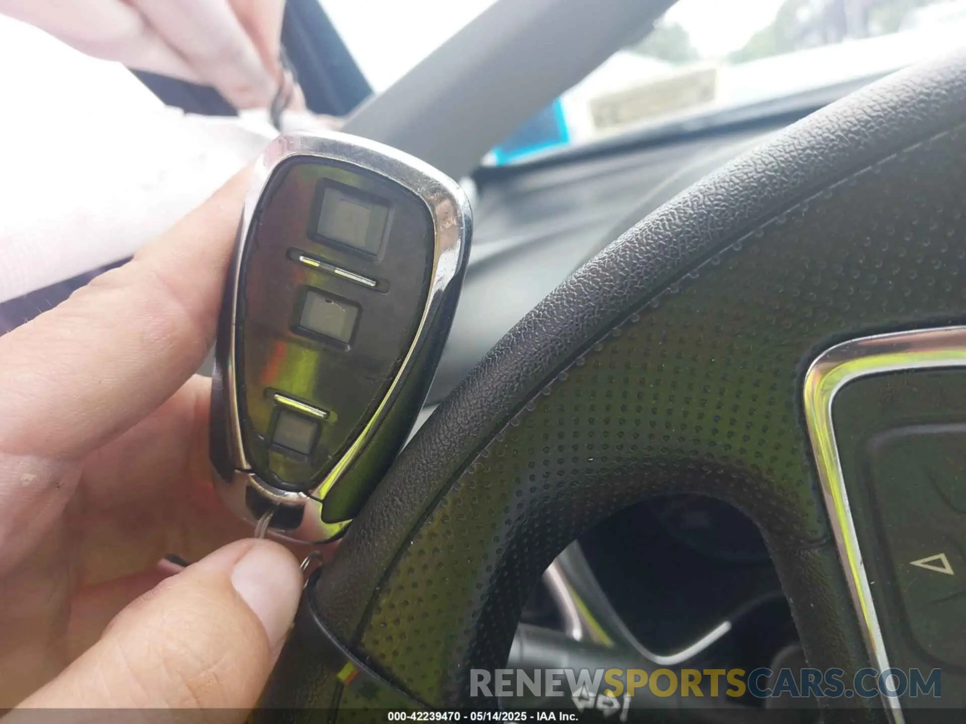 11 Photograph of a damaged car 2GNAXSEV0K6148800 CHEVROLET EQUINOX 2019
