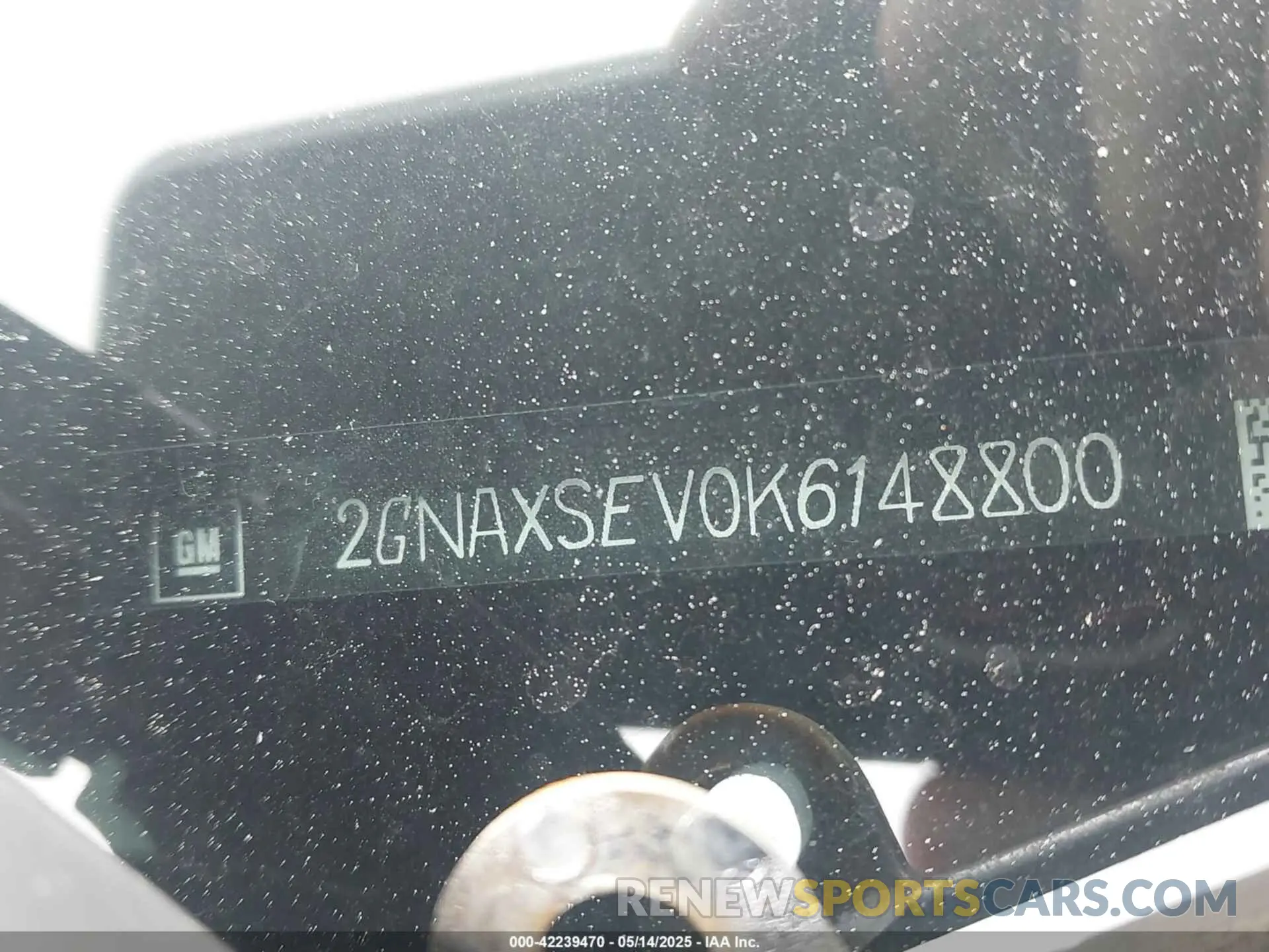 17 Photograph of a damaged car 2GNAXSEV0K6148800 CHEVROLET EQUINOX 2019