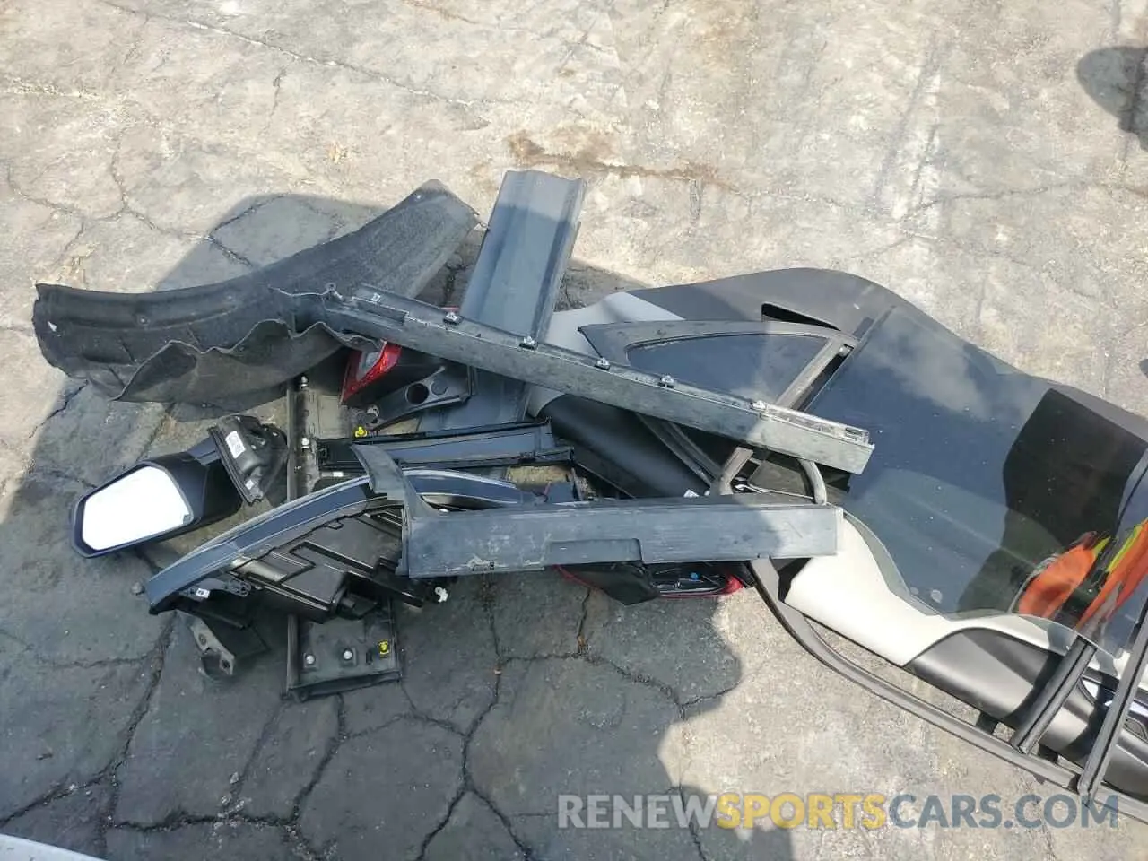 13 Photograph of a damaged car 2GNAXSEV0K6158002 CHEVROLET EQUINOX 2019