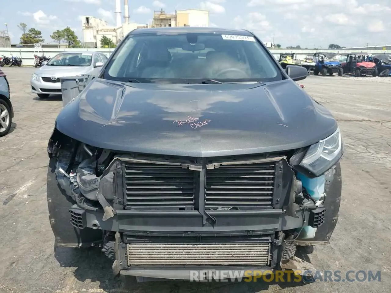 5 Photograph of a damaged car 2GNAXSEV0K6158002 CHEVROLET EQUINOX 2019