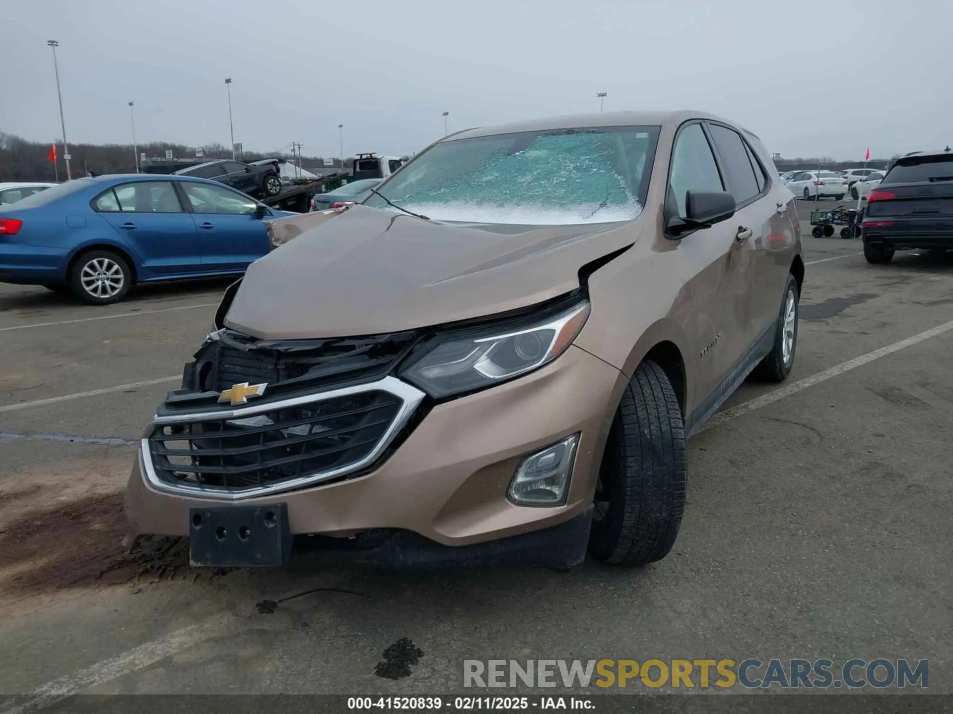 2 Photograph of a damaged car 2GNAXSEV1K6300566 CHEVROLET EQUINOX 2019