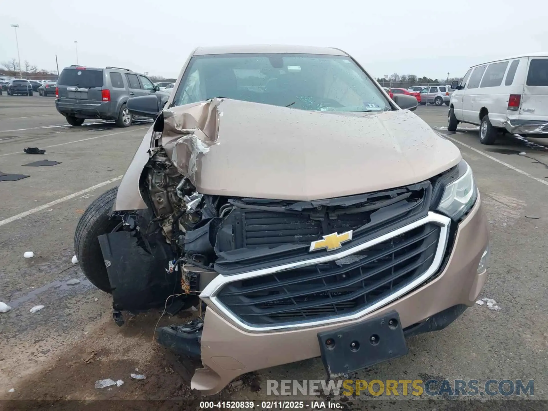 6 Photograph of a damaged car 2GNAXSEV1K6300566 CHEVROLET EQUINOX 2019