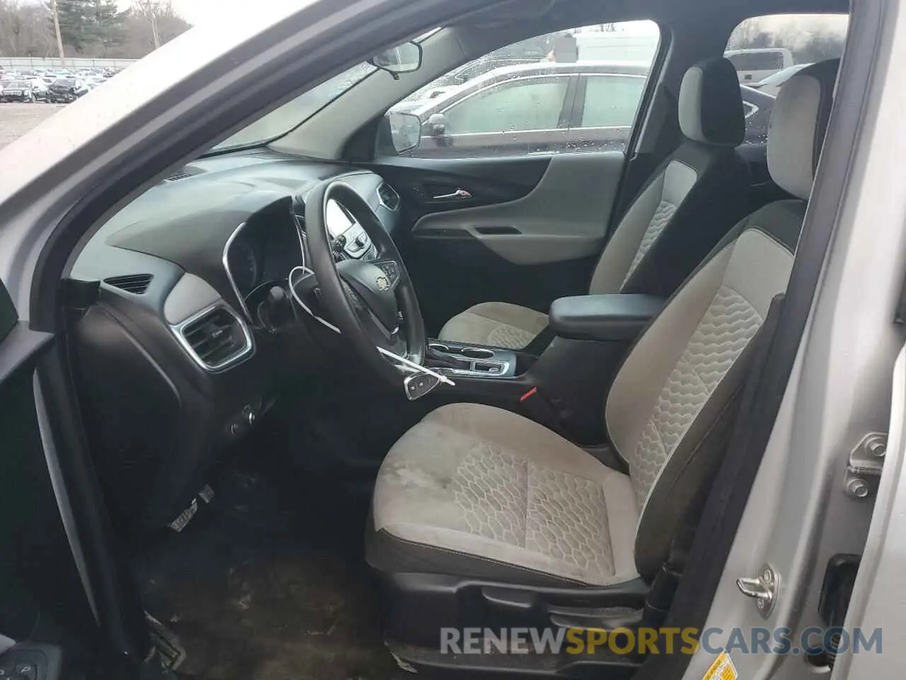 7 Photograph of a damaged car 2GNAXSEV3K6216555 CHEVROLET EQUINOX 2019