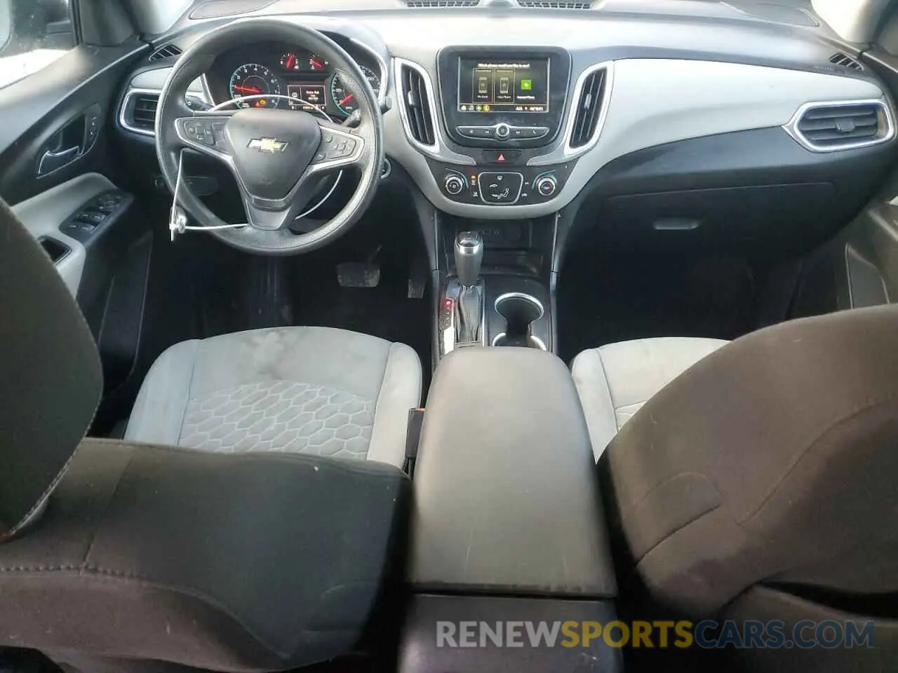 8 Photograph of a damaged car 2GNAXSEV3K6216555 CHEVROLET EQUINOX 2019